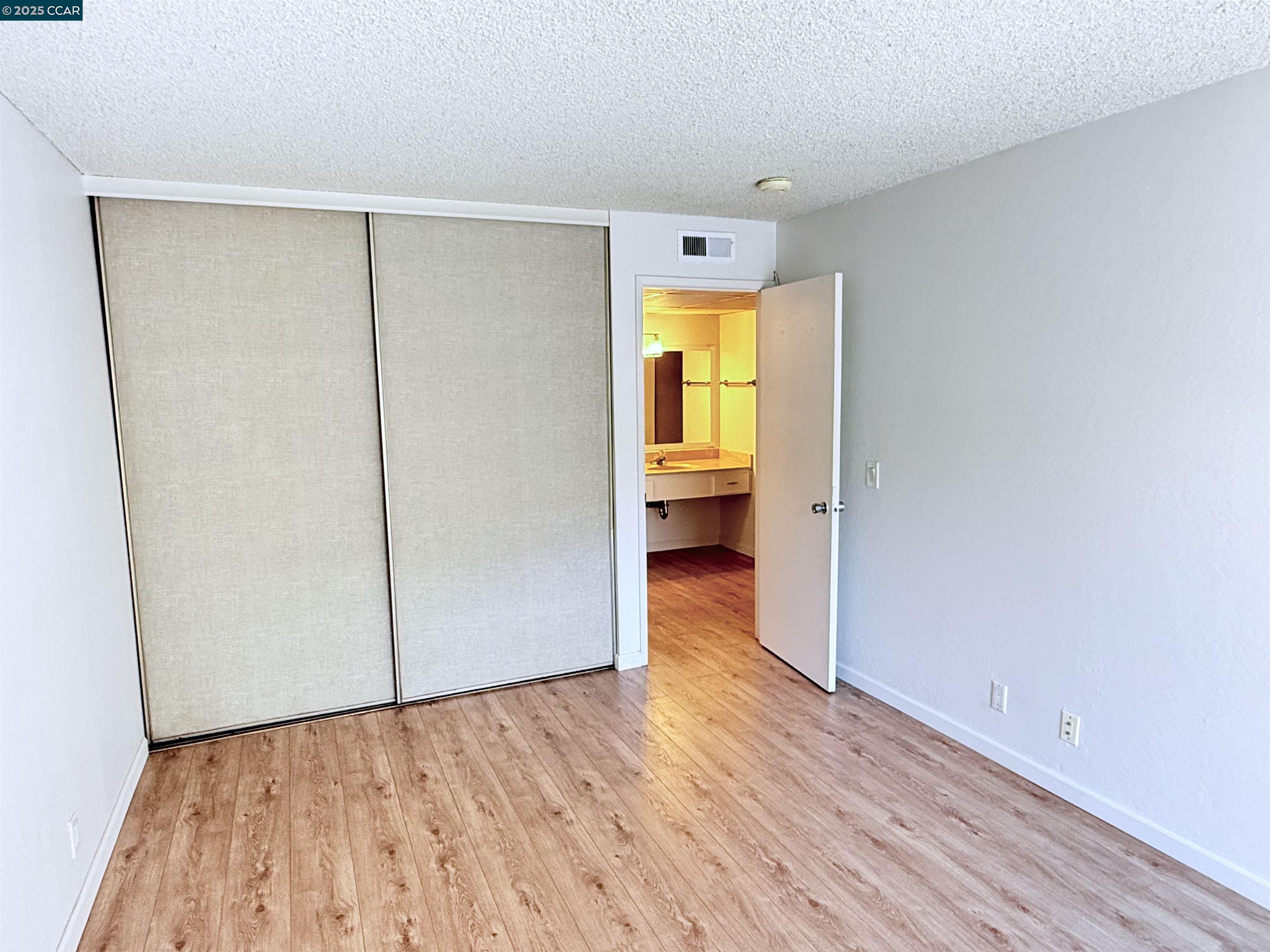 Photo #14: 41101872 Listing: Photo #14