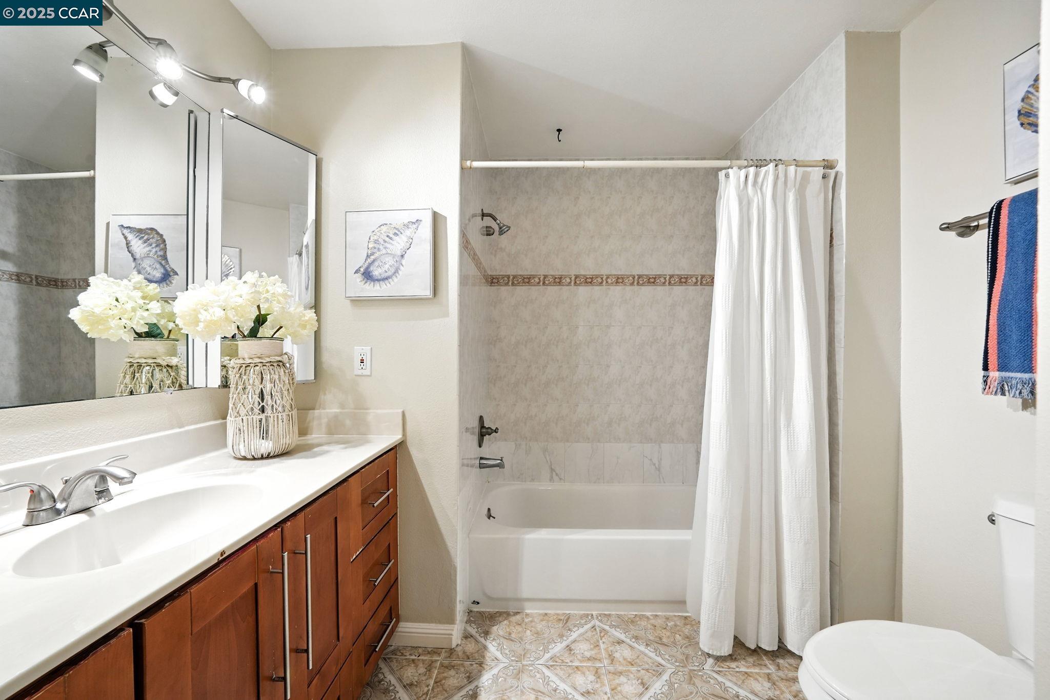 Detail Gallery Image 16 of 27 For 1861 Olmo Way, Walnut Creek,  CA 94598 - 2 Beds | 1/1 Baths