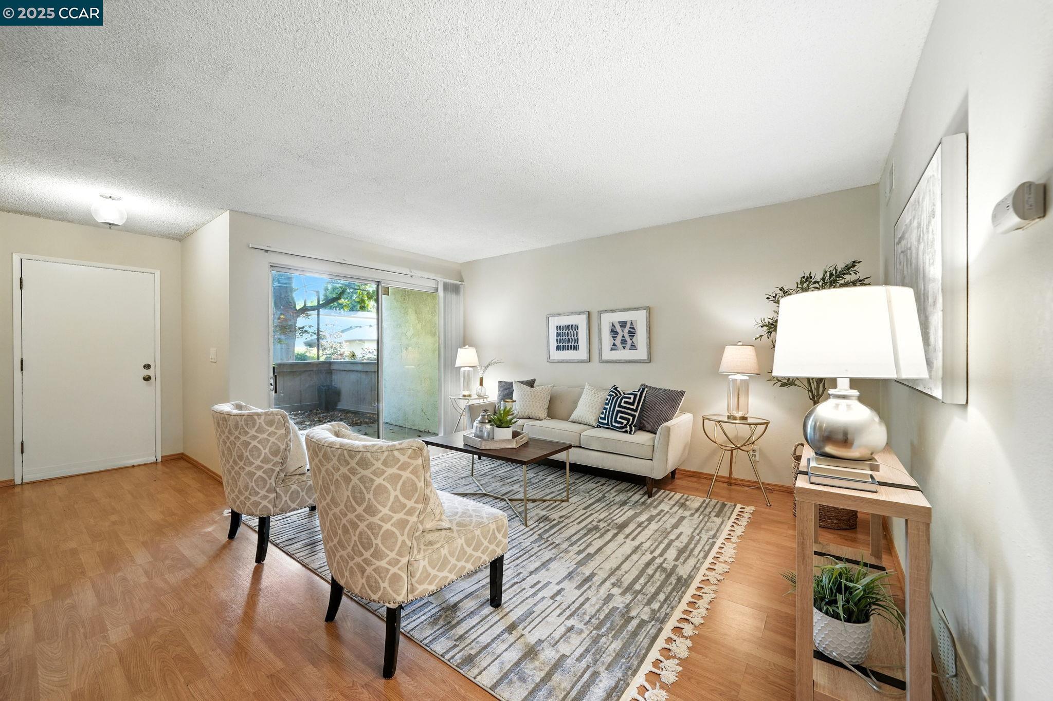 Photo #5: 41101877 Listing 