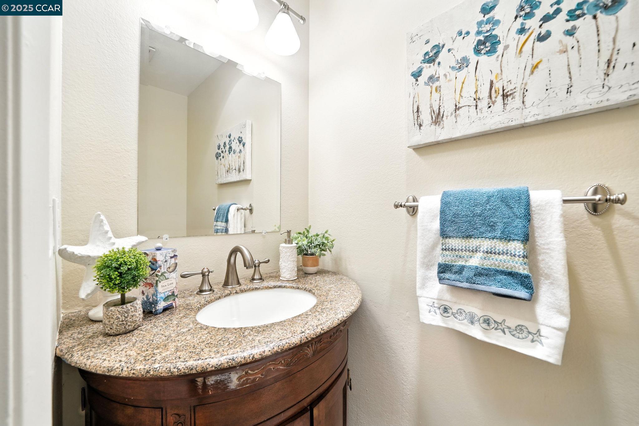Detail Gallery Image 7 of 27 For 1861 Olmo Way, Walnut Creek,  CA 94598 - 2 Beds | 1/1 Baths