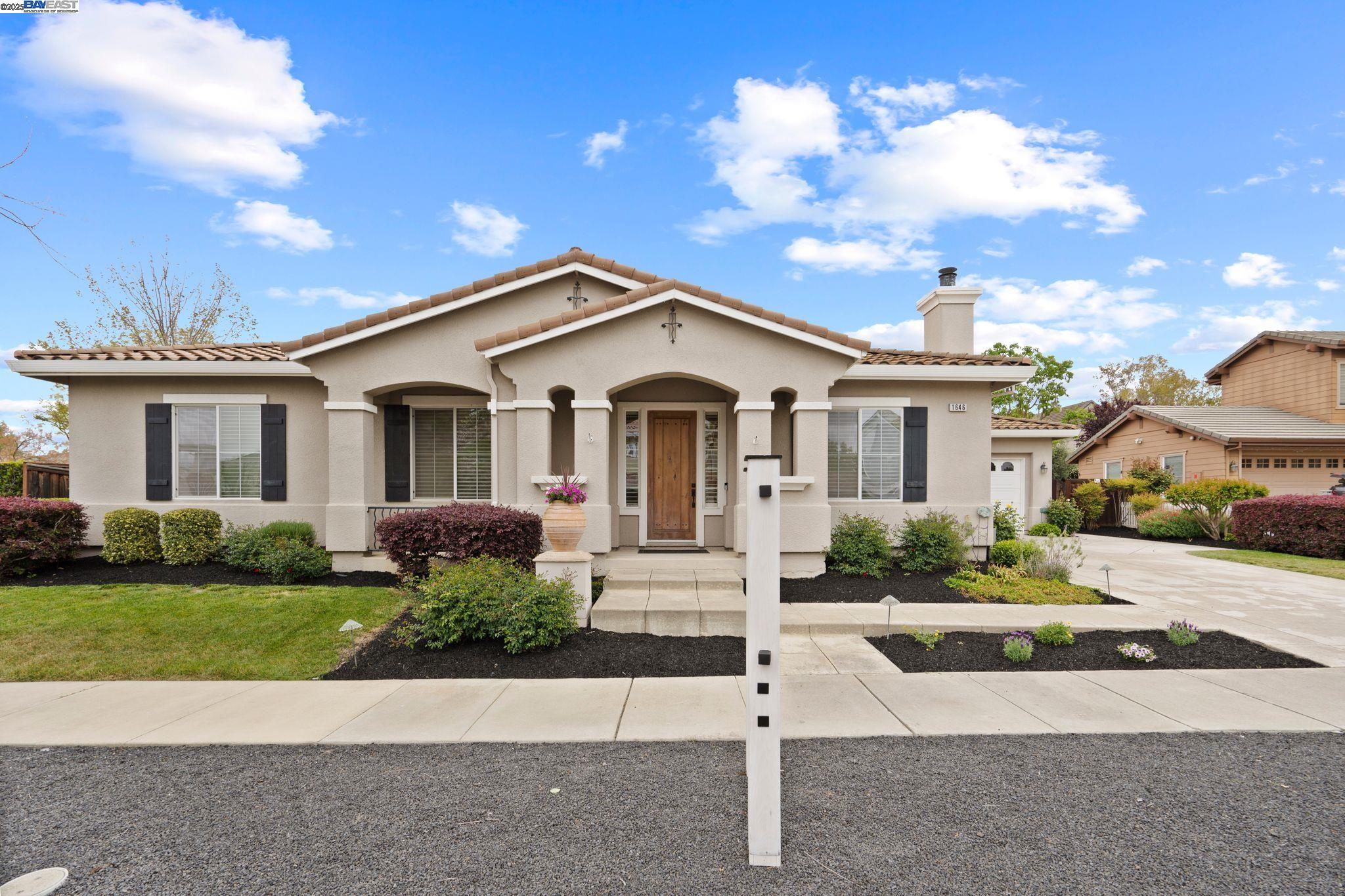 Detail Gallery Image 1 of 1 For 1646 Cascina Ct, Livermore,  CA 94550 - 4 Beds | 3 Baths