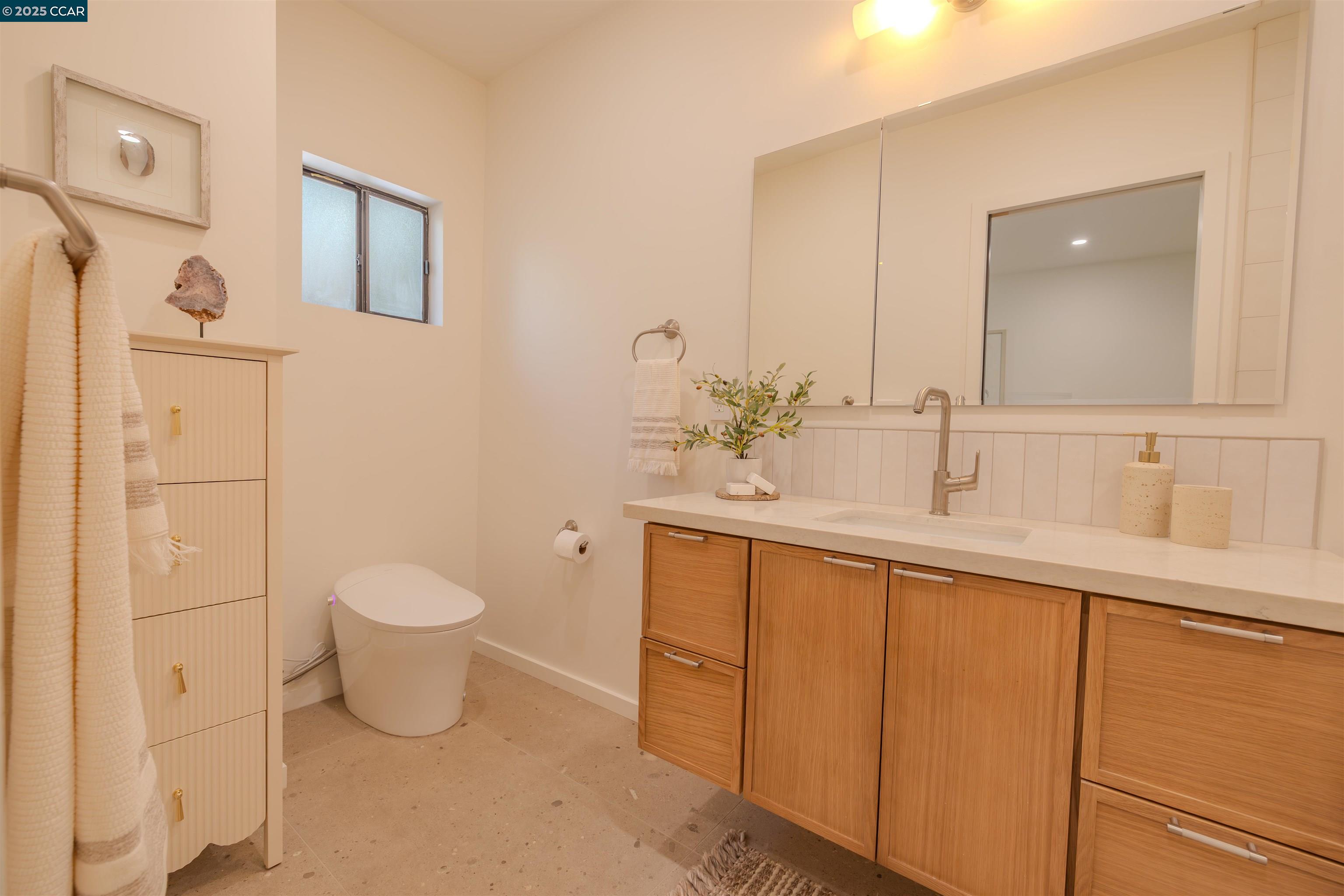 Detail Gallery Image 11 of 41 For 1722 Foothill Blvd, Calistoga,  CA 94515 - 4 Beds | 3/1 Baths