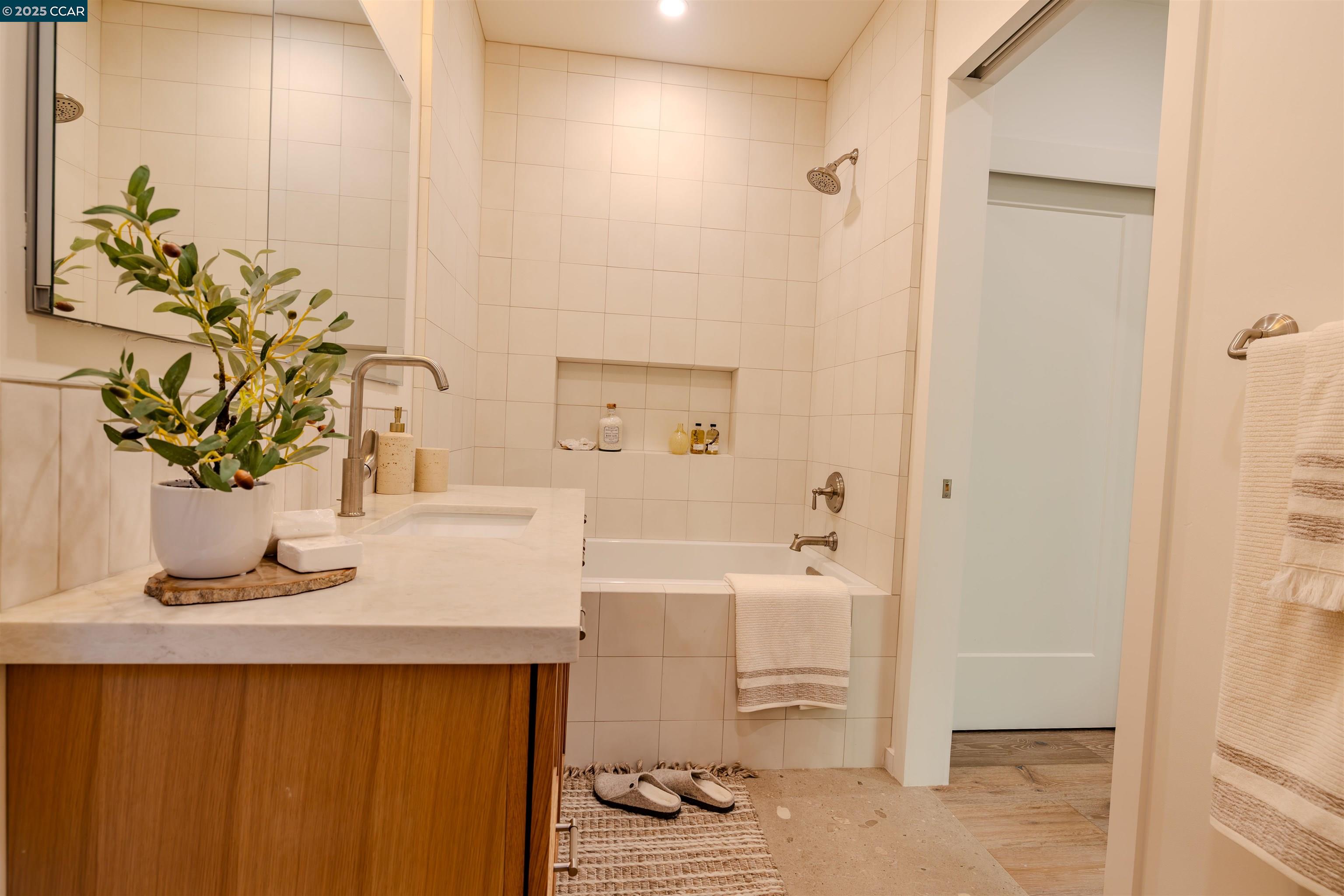 Detail Gallery Image 12 of 41 For 1722 Foothill Blvd, Calistoga,  CA 94515 - 4 Beds | 3/1 Baths