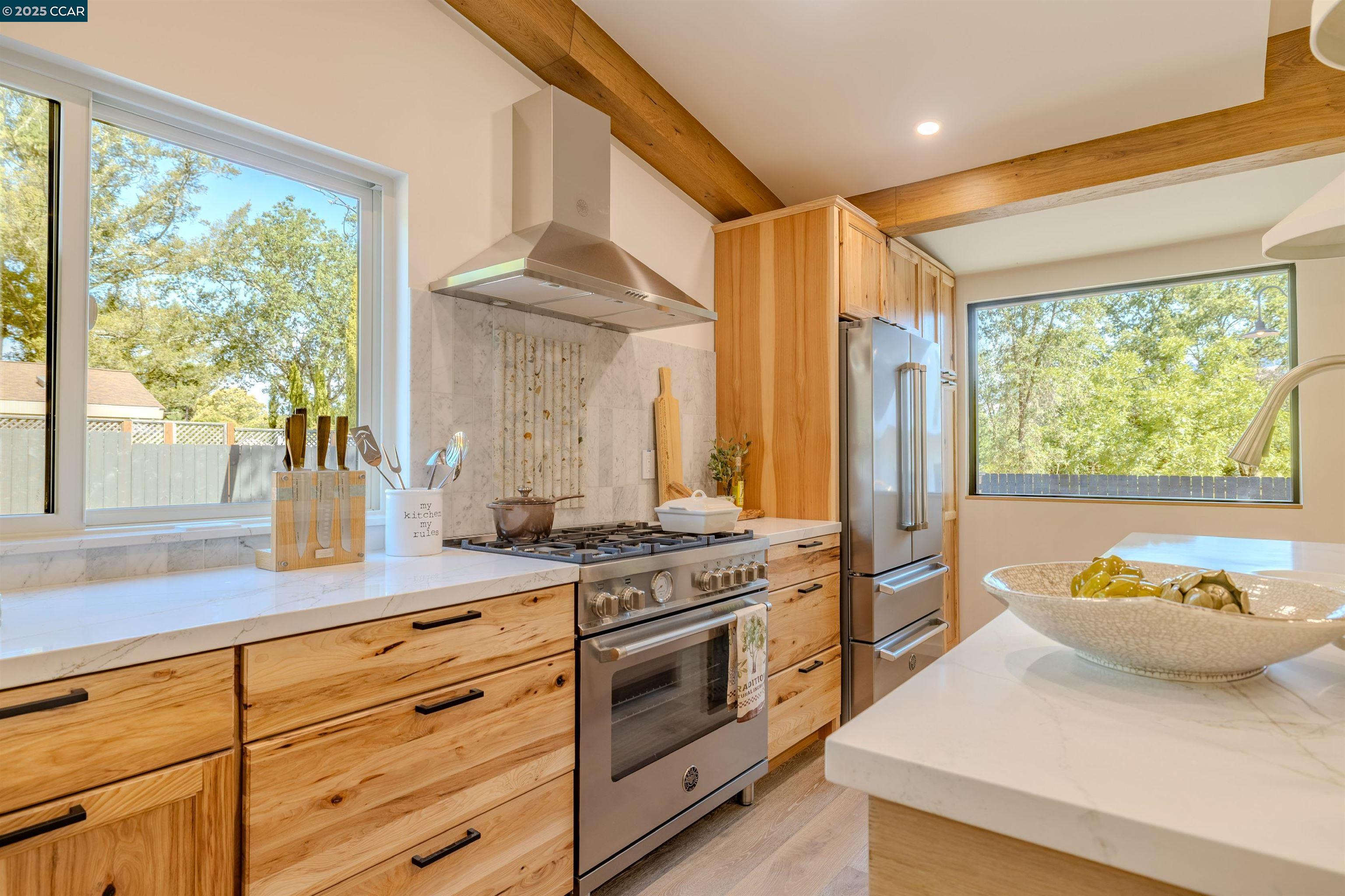 Detail Gallery Image 4 of 41 For 1722 Foothill Blvd, Calistoga,  CA 94515 - 4 Beds | 3/1 Baths
