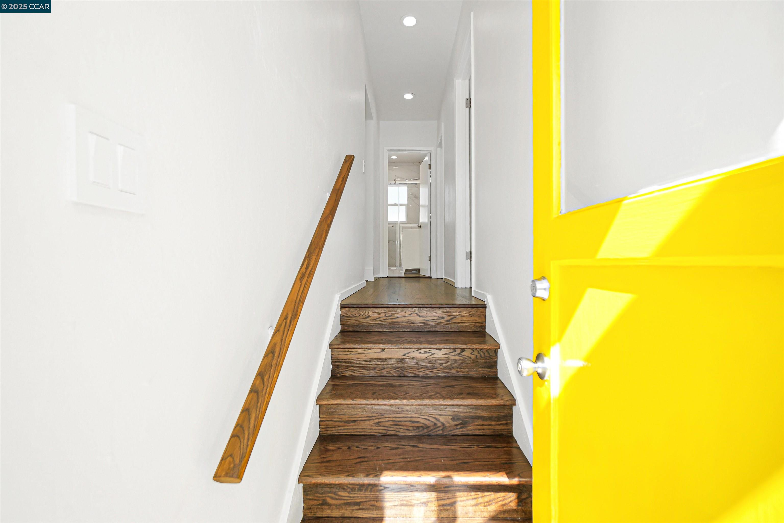 Detail Gallery Image 32 of 59 For 2718 Carmel St, Oakland,  CA 94602 - 3 Beds | 1/1 Baths