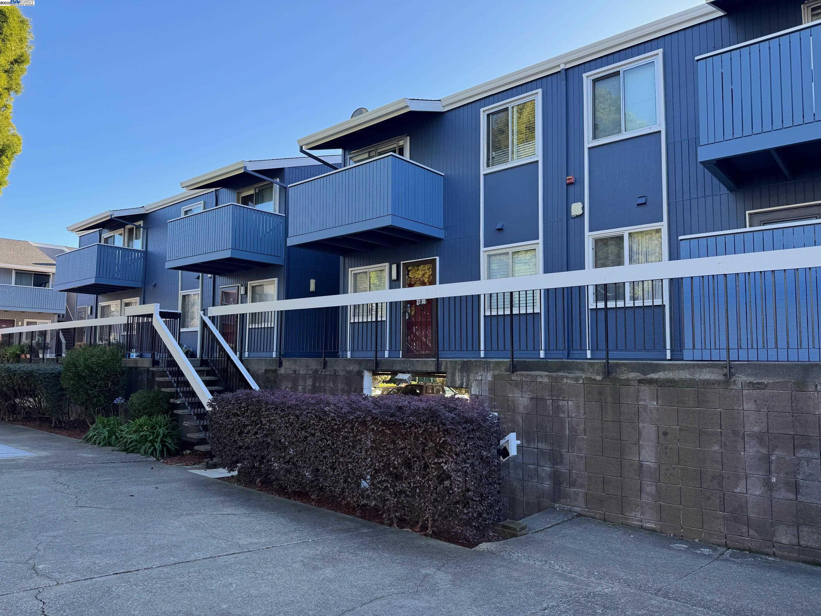 Detail Gallery Image 1 of 1 For 1126 Cherry Avenue #92,  San Bruno,  CA 94066 - 1 Beds | 1 Baths