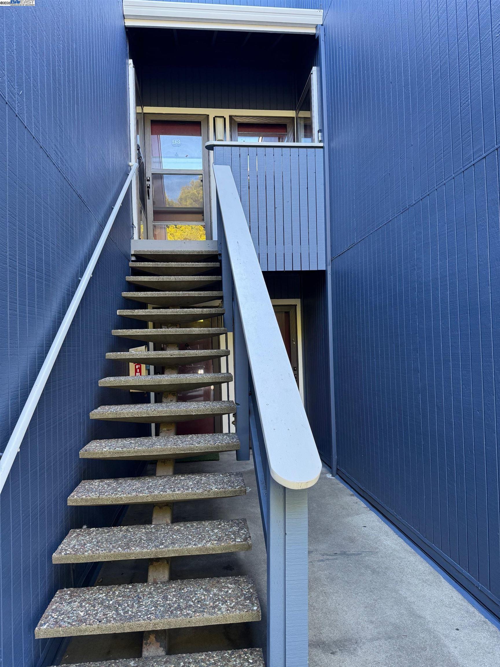 Detail Gallery Image 2 of 13 For 1126 Cherry Avenue #92,  San Bruno,  CA 94606 - 1 Beds | 1 Baths