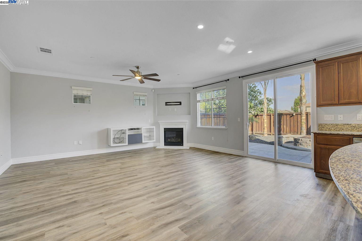 Detail Gallery Image 16 of 56 For 269 Alta St, Brentwood,  CA 94513 - 5 Beds | 3 Baths