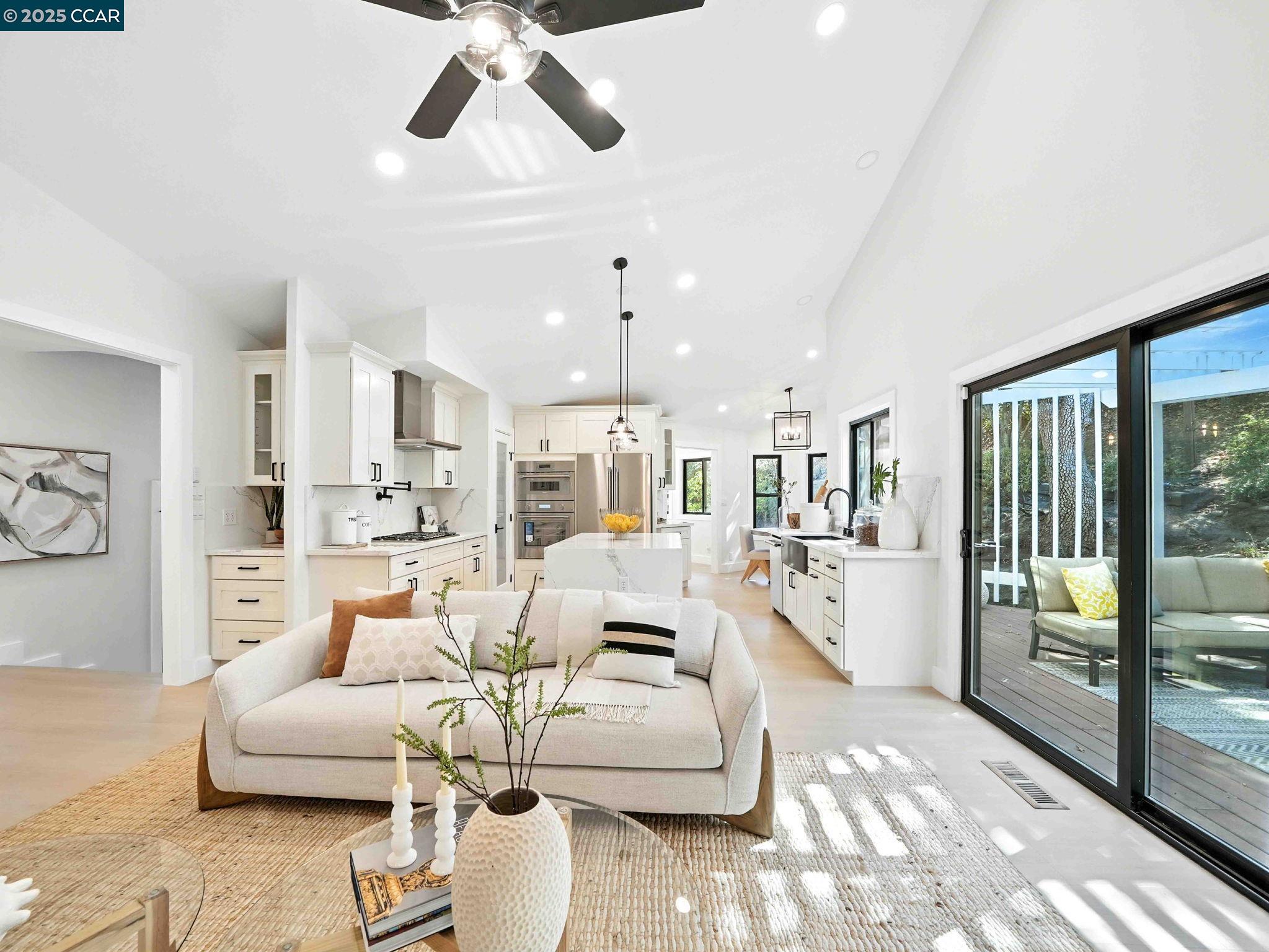 Detail Gallery Image 16 of 60 For 1542 Hillgrade Ave, Alamo,  CA 94507 - 4 Beds | 2/1 Baths