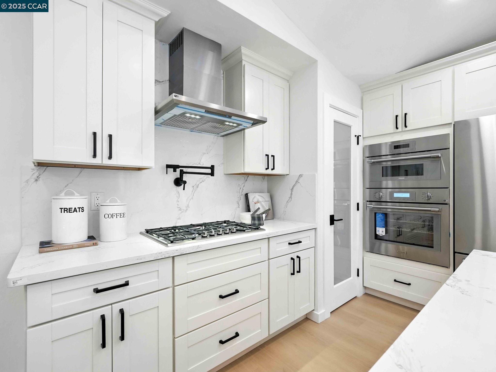 Detail Gallery Image 19 of 60 For 1542 Hillgrade Ave, Alamo,  CA 94507 - 4 Beds | 2/1 Baths