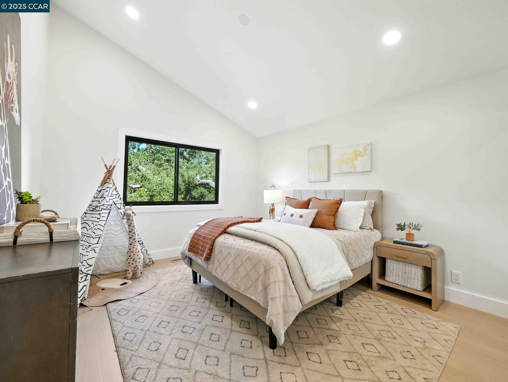Detail Gallery Image 33 of 60 For 1542 Hillgrade Ave, Alamo,  CA 94507 - 4 Beds | 2/1 Baths