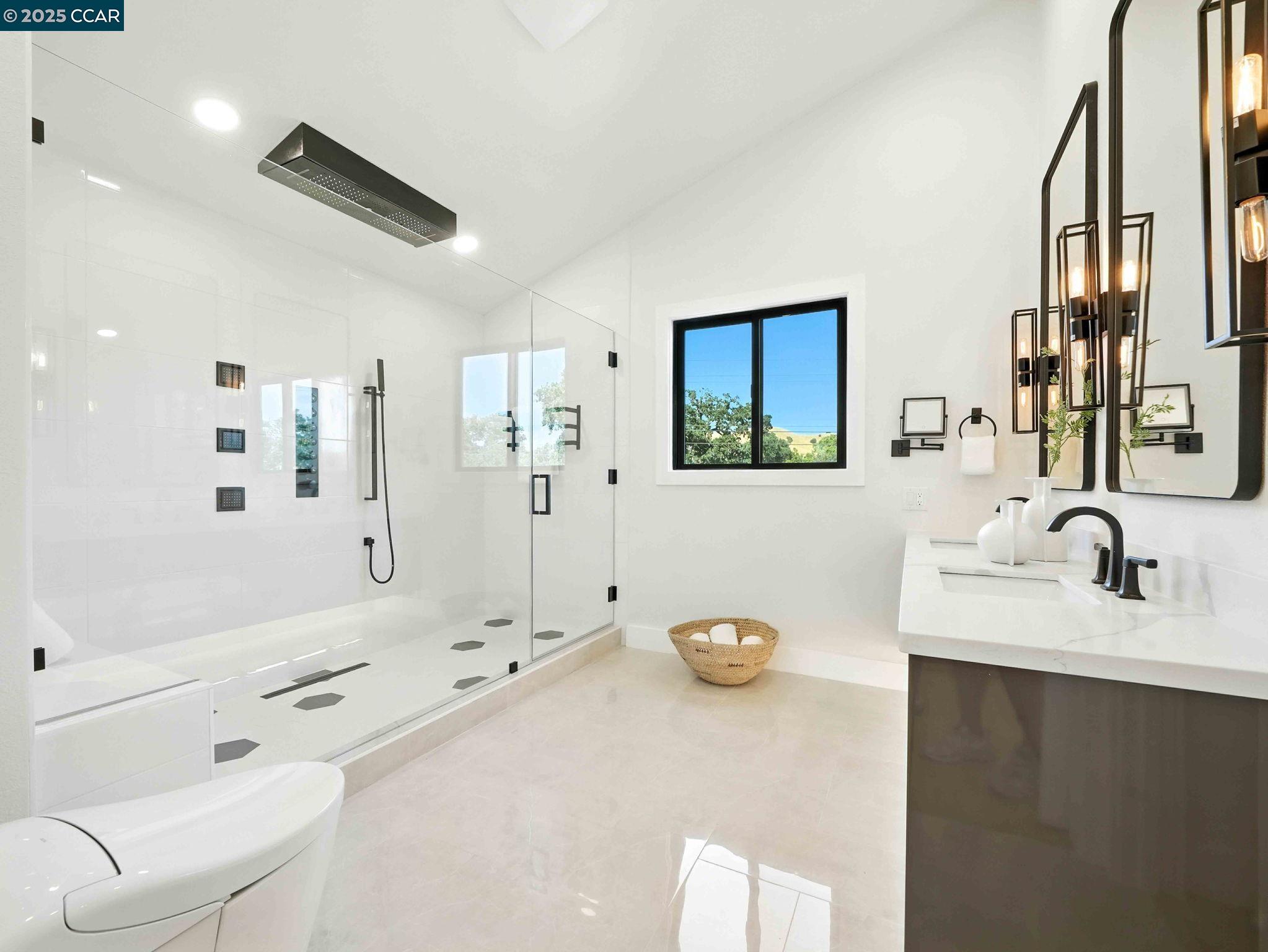 Detail Gallery Image 49 of 60 For 1542 Hillgrade Ave, Alamo,  CA 94507 - 4 Beds | 2/1 Baths