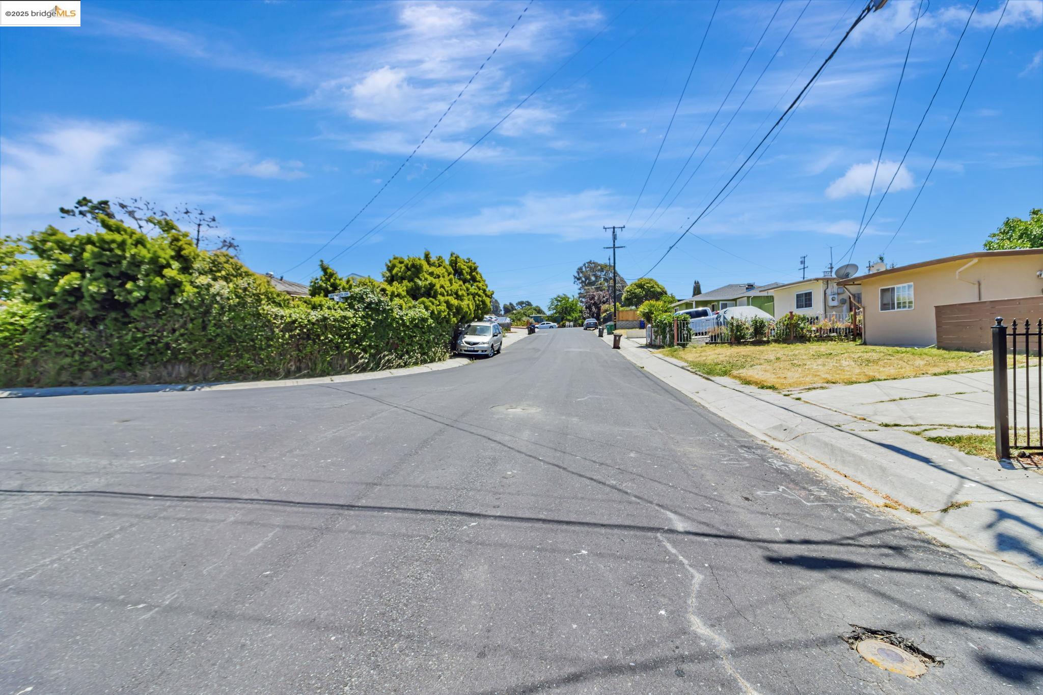 Detail Gallery Image 27 of 37 For 170 Linda Dr, San Pablo,  CA 94806 - 2 Beds | 1 Baths