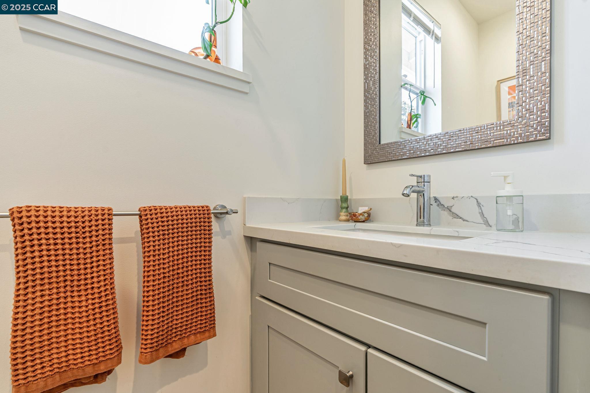 Detail Gallery Image 17 of 42 For 420 Winslow St., Crockett,  CA 94525 - 2 Beds | 2/1 Baths