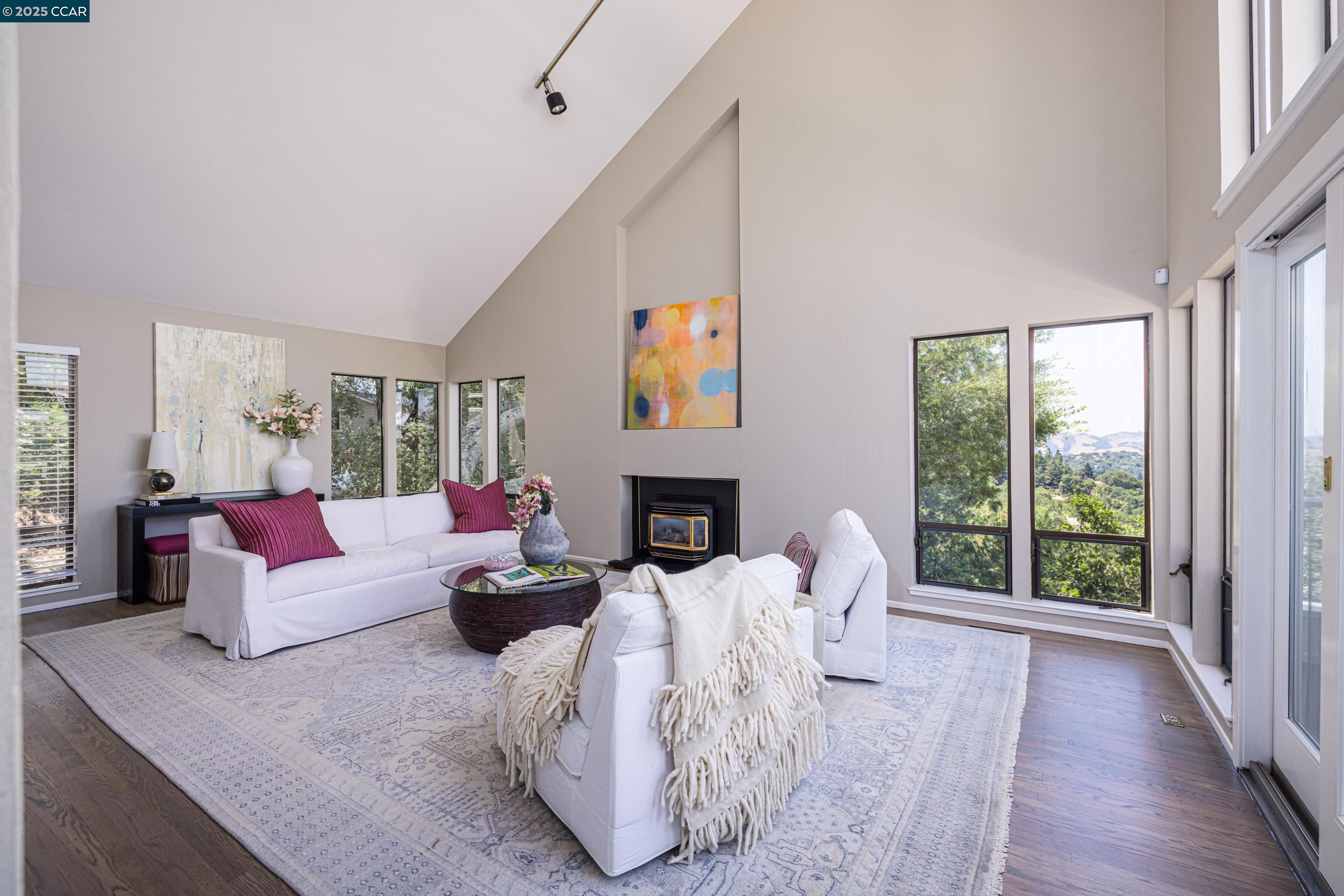 47 El Gavilan Rd., Orinda, California 94563, 4 Bedrooms Bedrooms, 10 Rooms Rooms,2 BathroomsBathrooms,Residential Lease,For Rent,47 El Gavilan Rd.,41101906