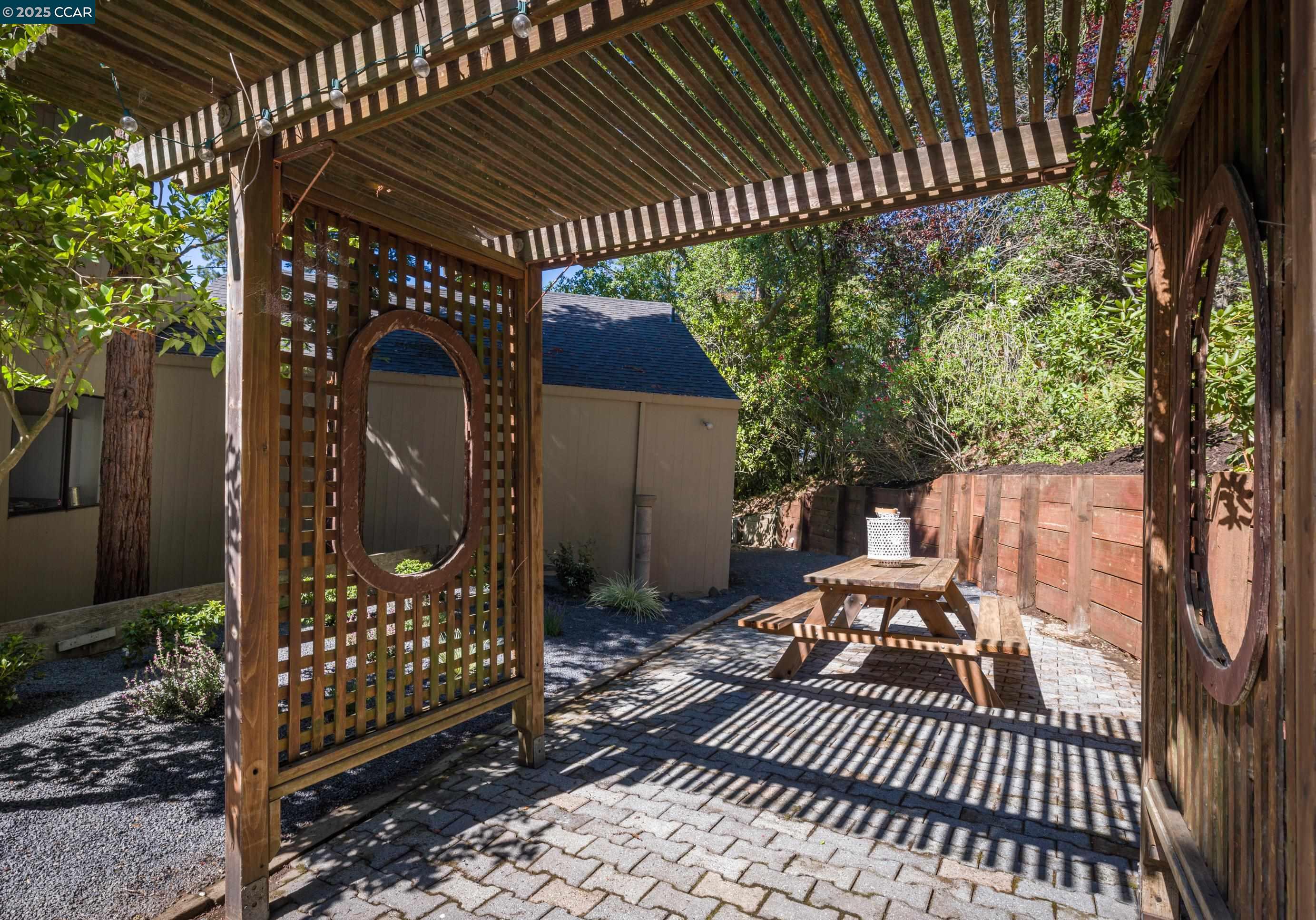 47 El Gavilan Rd., Orinda, California 94563, 4 Bedrooms Bedrooms, 10 Rooms Rooms,2 BathroomsBathrooms,Residential Lease,For Rent,47 El Gavilan Rd.,41101906