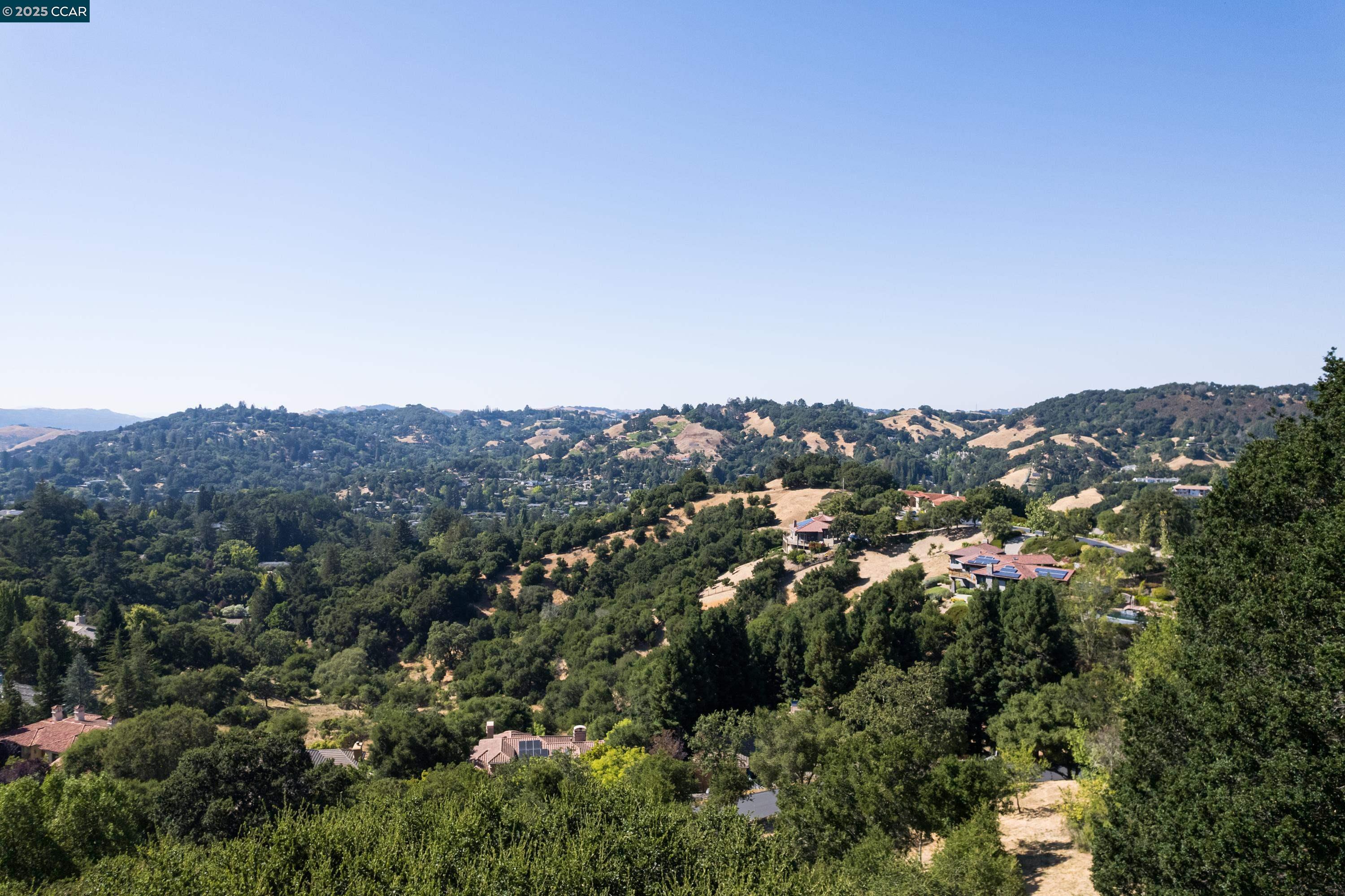 47 El Gavilan Rd., Orinda, California 94563, 4 Bedrooms Bedrooms, 10 Rooms Rooms,2 BathroomsBathrooms,Residential Lease,For Rent,47 El Gavilan Rd.,41101906