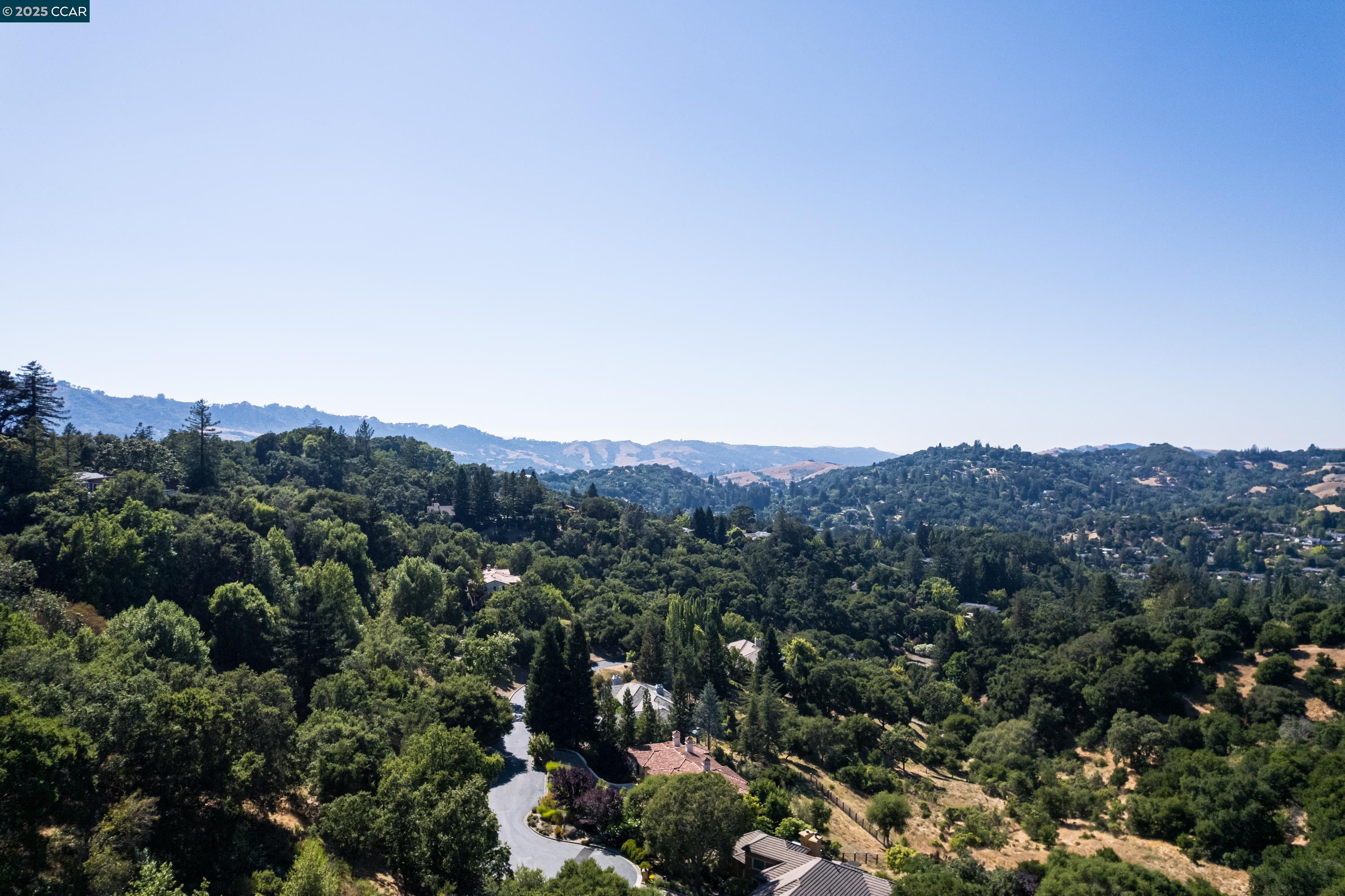 47 El Gavilan Rd., Orinda, California 94563, 4 Bedrooms Bedrooms, 10 Rooms Rooms,2 BathroomsBathrooms,Residential Lease,For Rent,47 El Gavilan Rd.,41101906