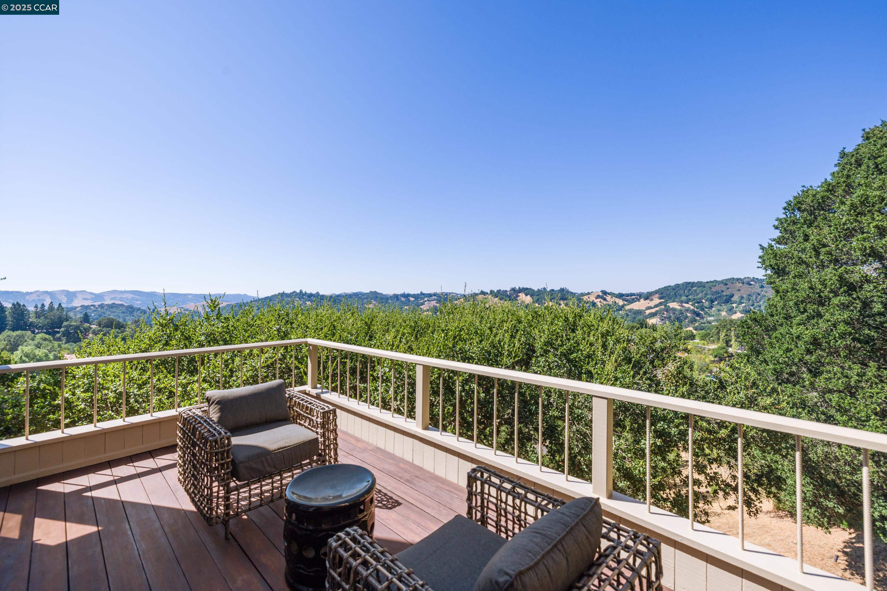 47 El Gavilan Rd., Orinda, California 94563, 4 Bedrooms Bedrooms, 10 Rooms Rooms,2 BathroomsBathrooms,Residential Lease,For Rent,47 El Gavilan Rd.,41101906