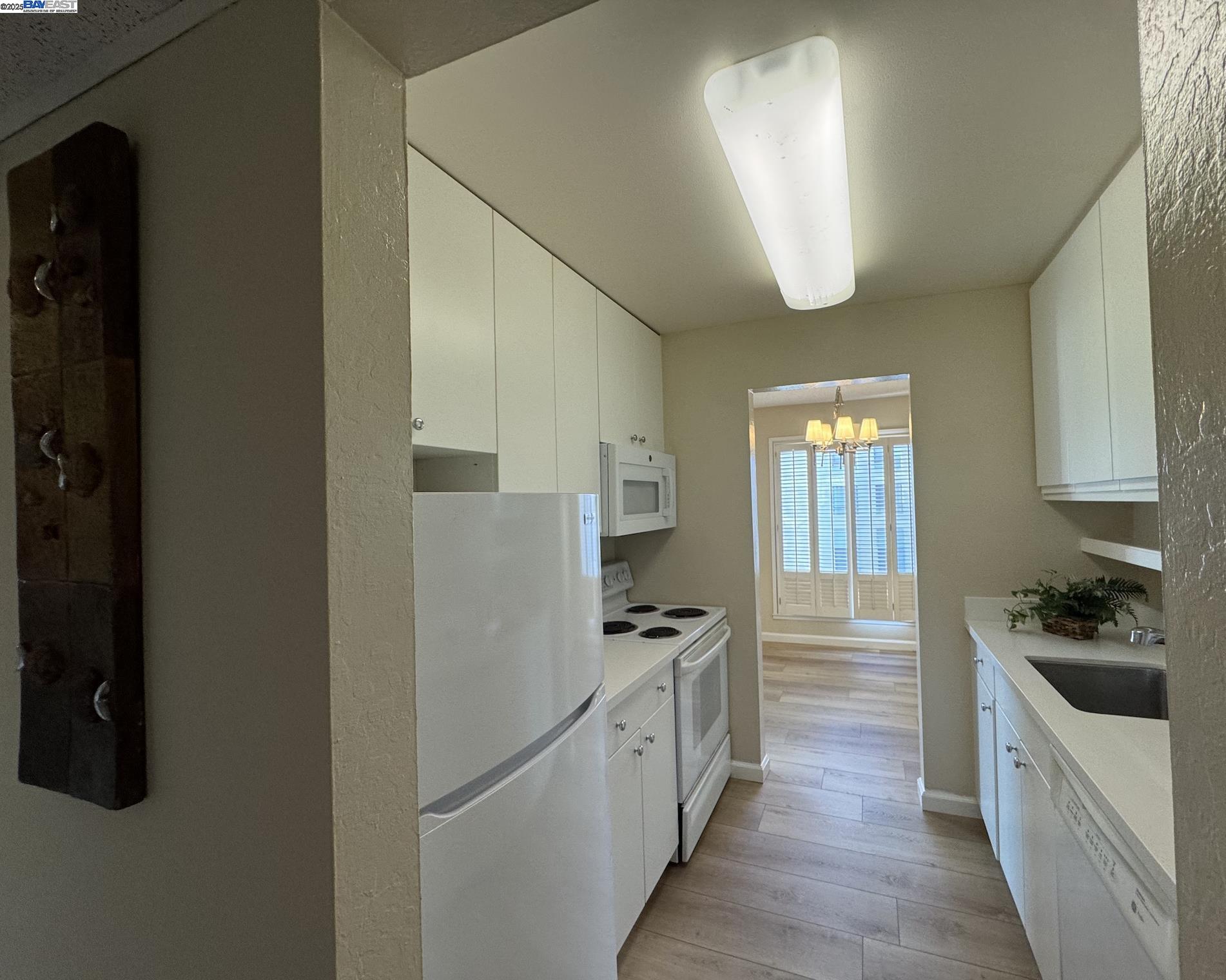 Photo #5: 41101908 Listing 