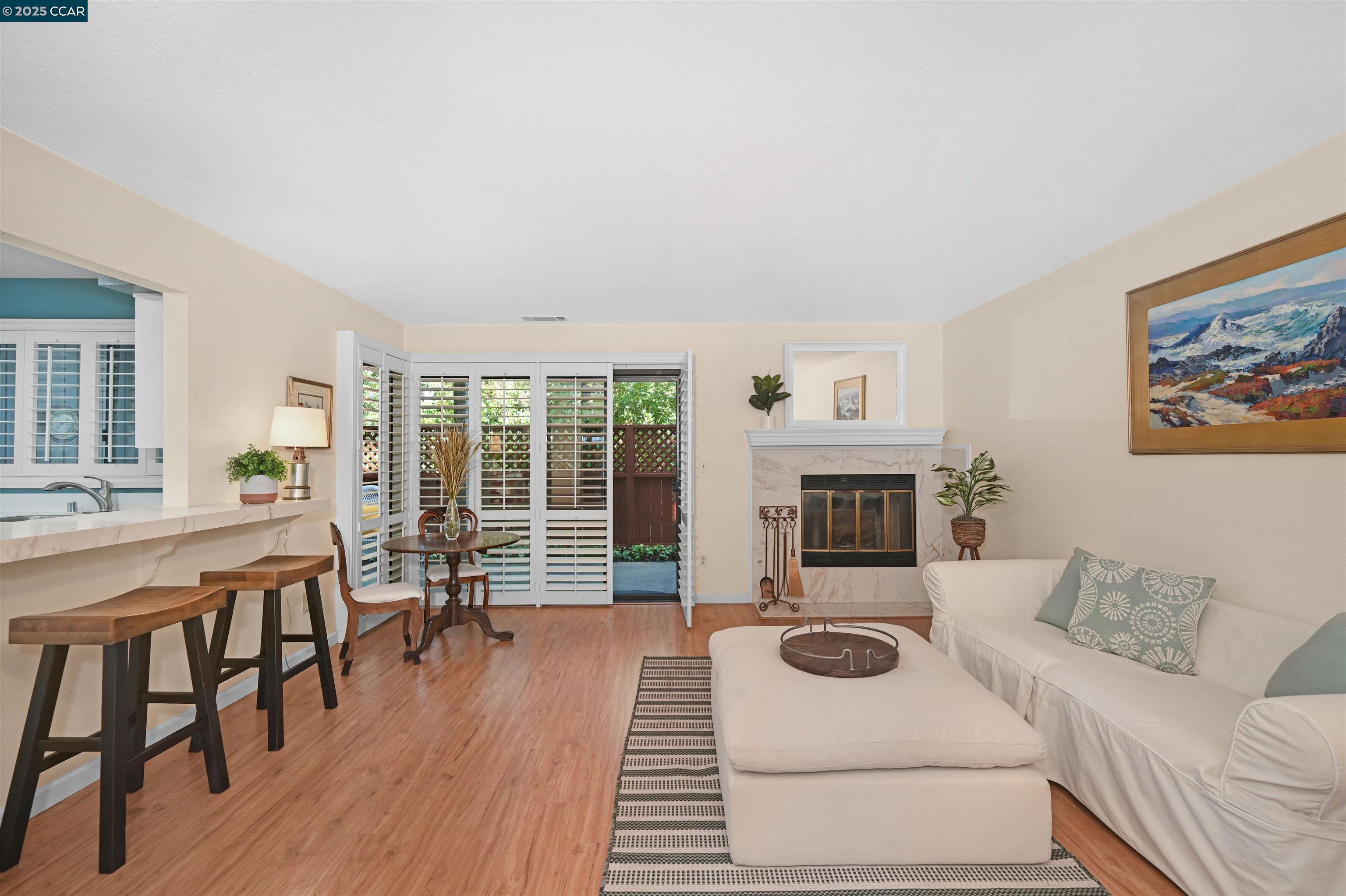 Photo #2: 41101910 Listing 
