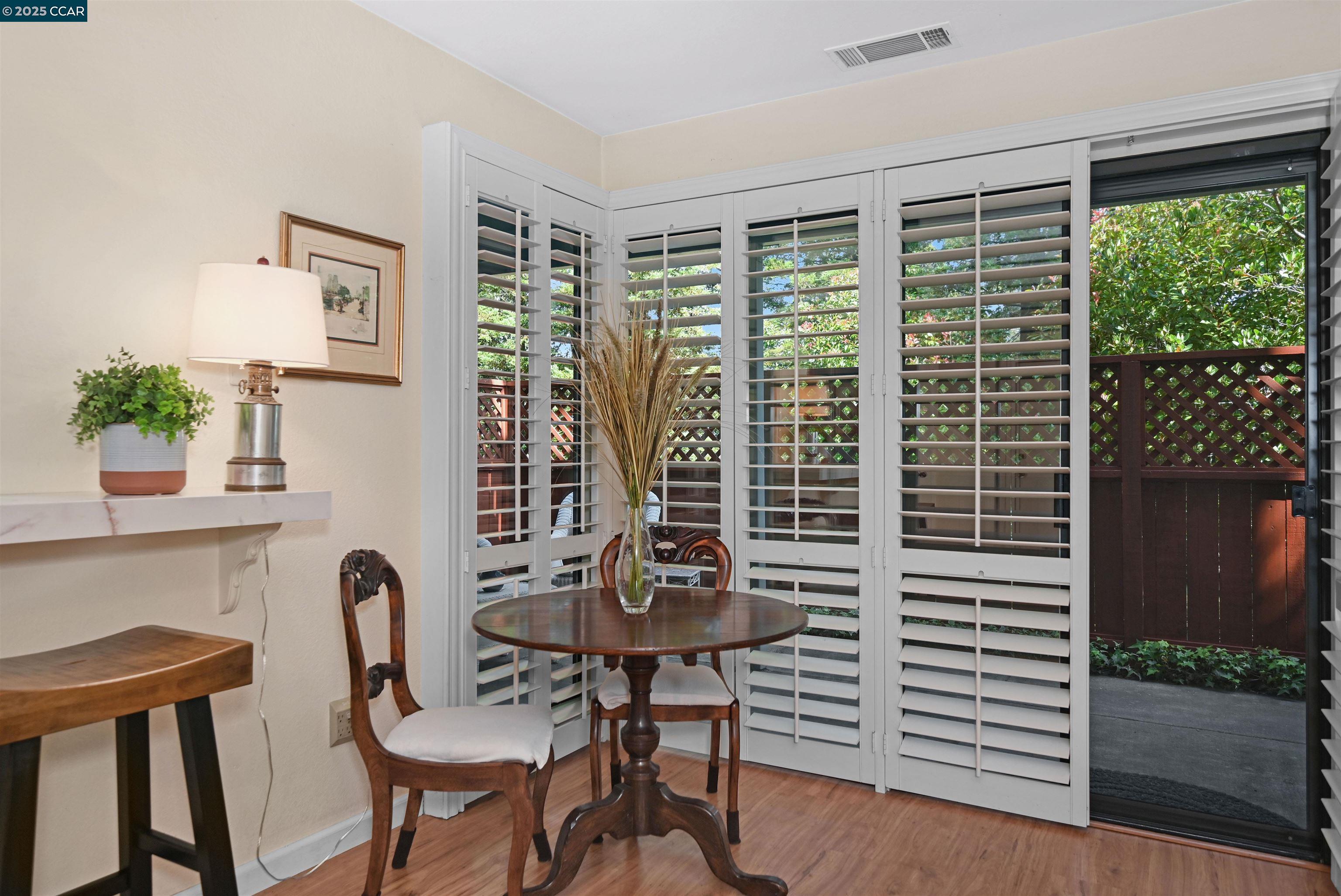 Photo #5: 41101910 Listing 