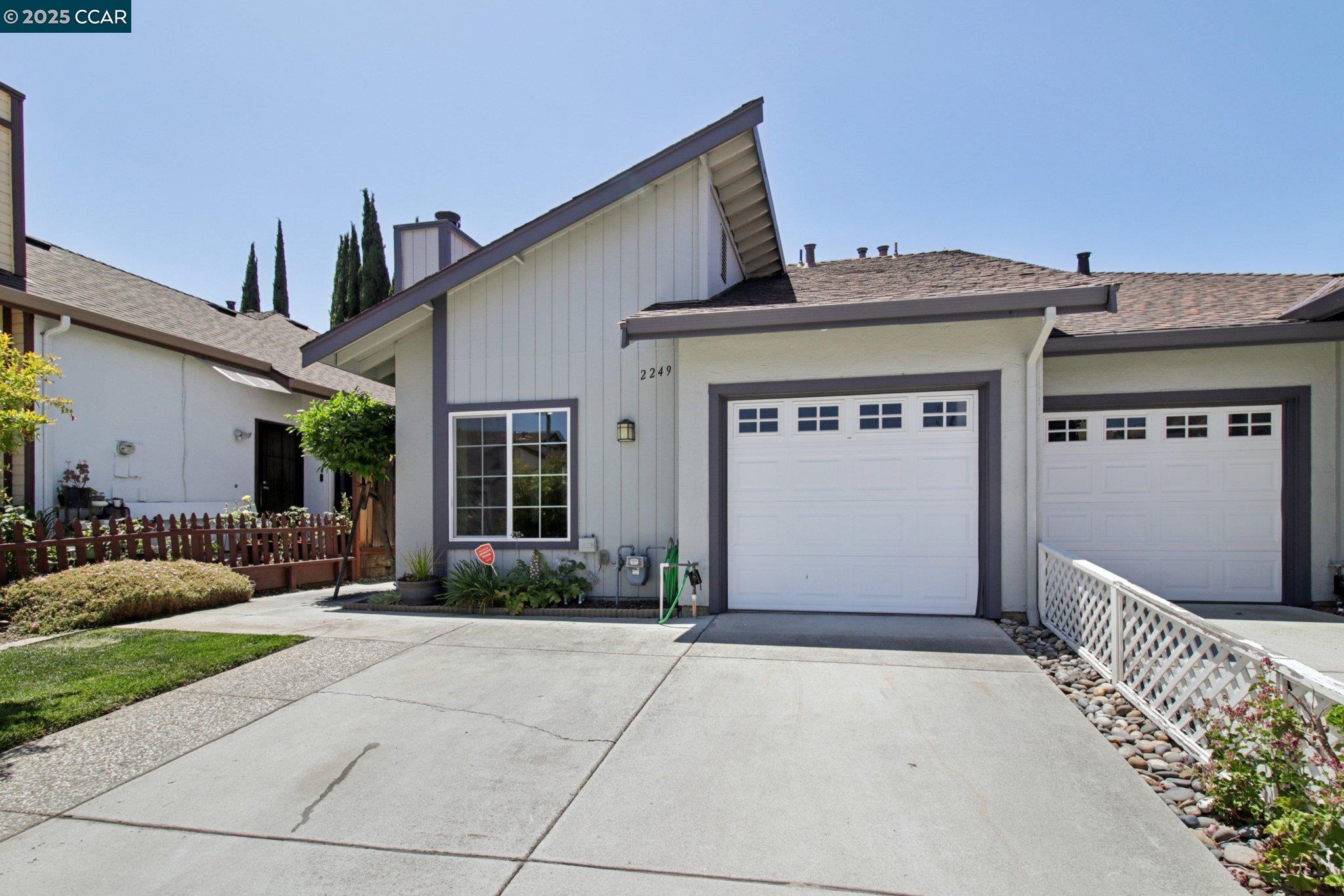 Detail Gallery Image 2 of 27 For 2249 Freya Dr, San Jose,  CA 95148 - 2 Beds | 2 Baths