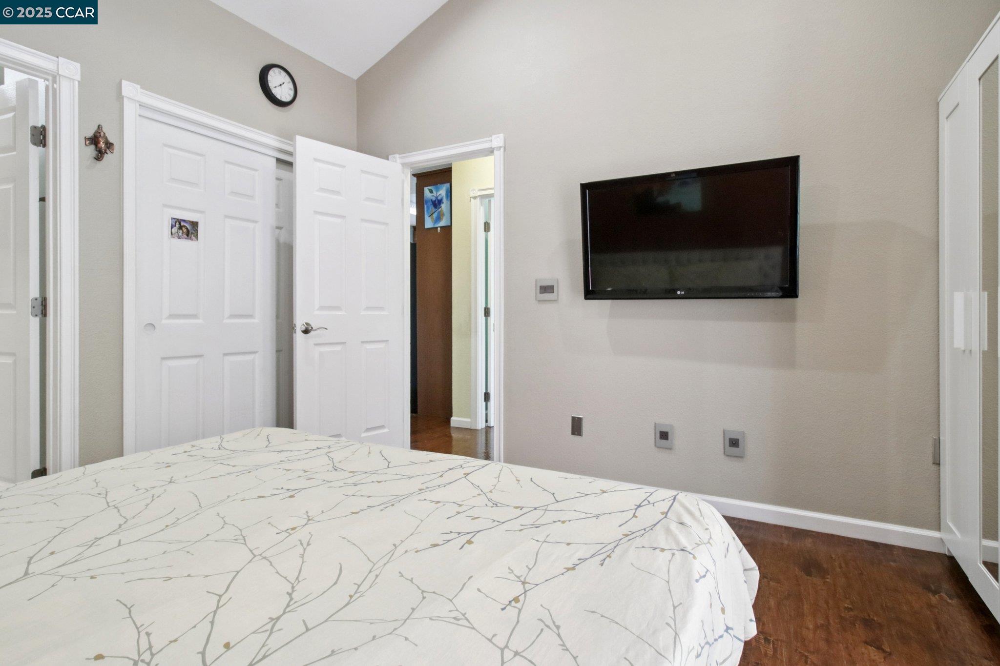 Detail Gallery Image 14 of 27 For 2249 Freya Dr, San Jose,  CA 95148 - 2 Beds | 2 Baths