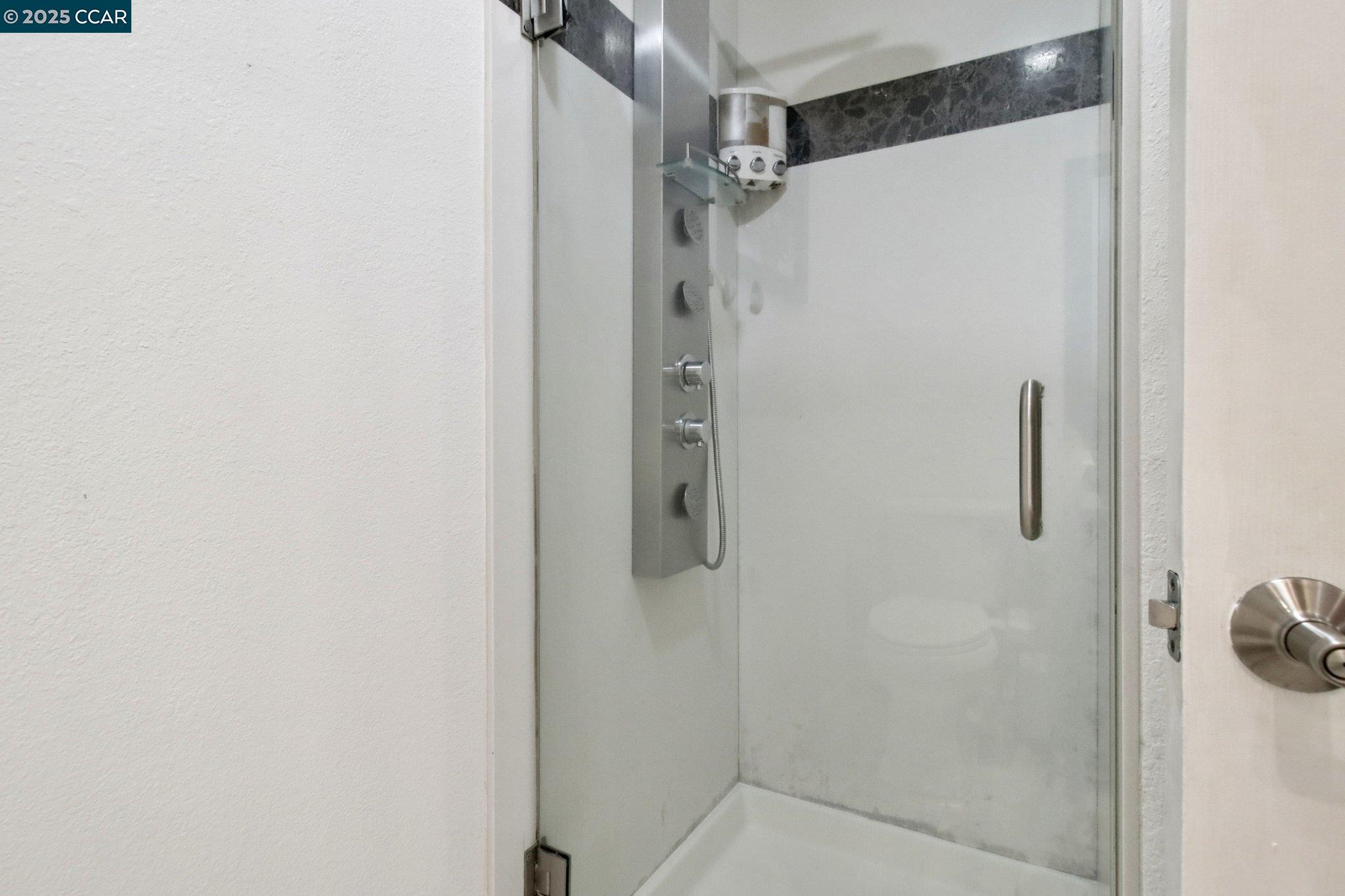 Detail Gallery Image 18 of 27 For 2249 Freya Dr, San Jose,  CA 95148 - 2 Beds | 2 Baths