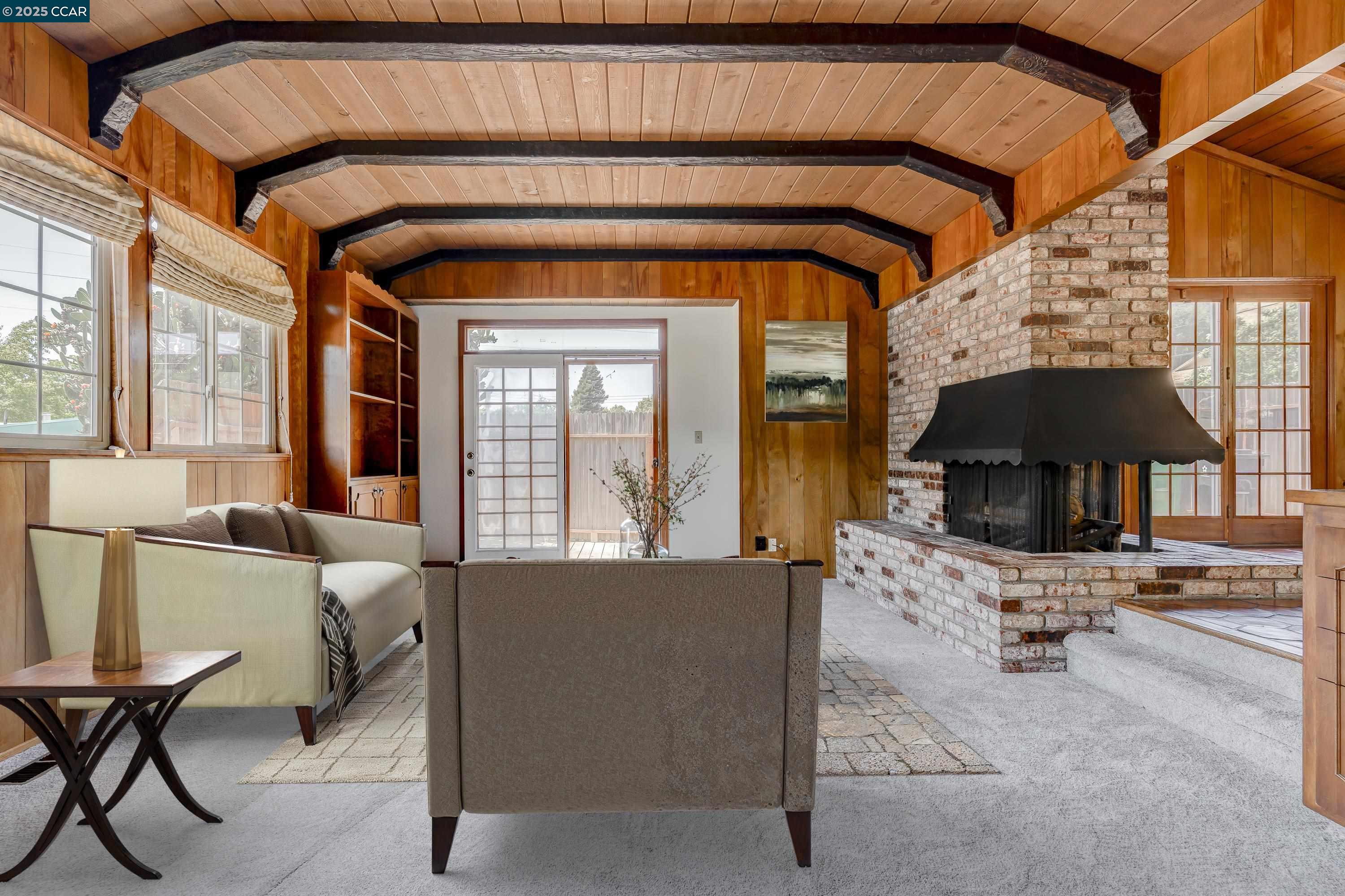 Detail Gallery Image 11 of 60 For 6180 Hillside Drive, El Sobrante,  CA 94803 - 4 Beds | 2 Baths