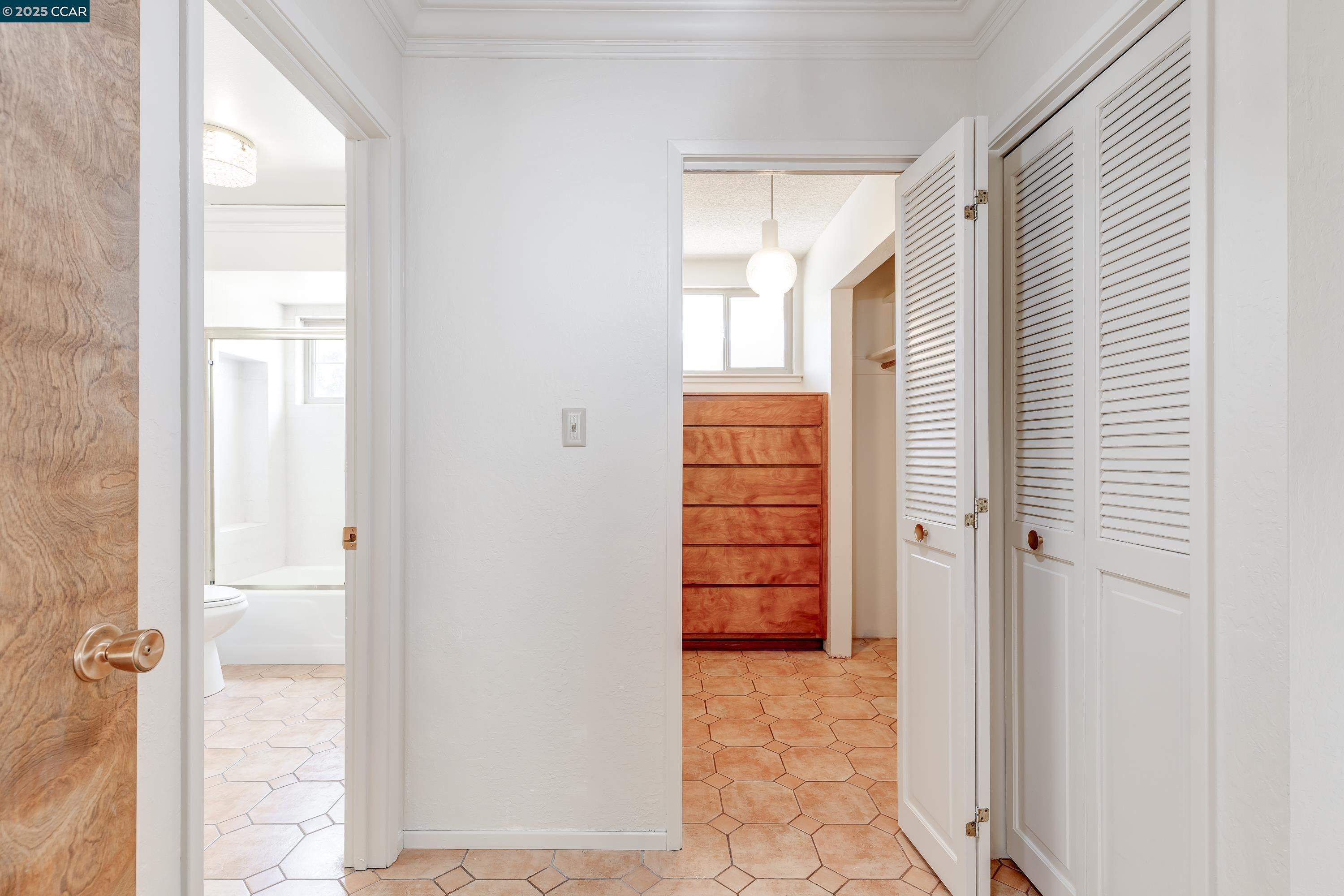 Detail Gallery Image 28 of 60 For 6180 Hillside Drive, El Sobrante,  CA 94803 - 4 Beds | 2 Baths