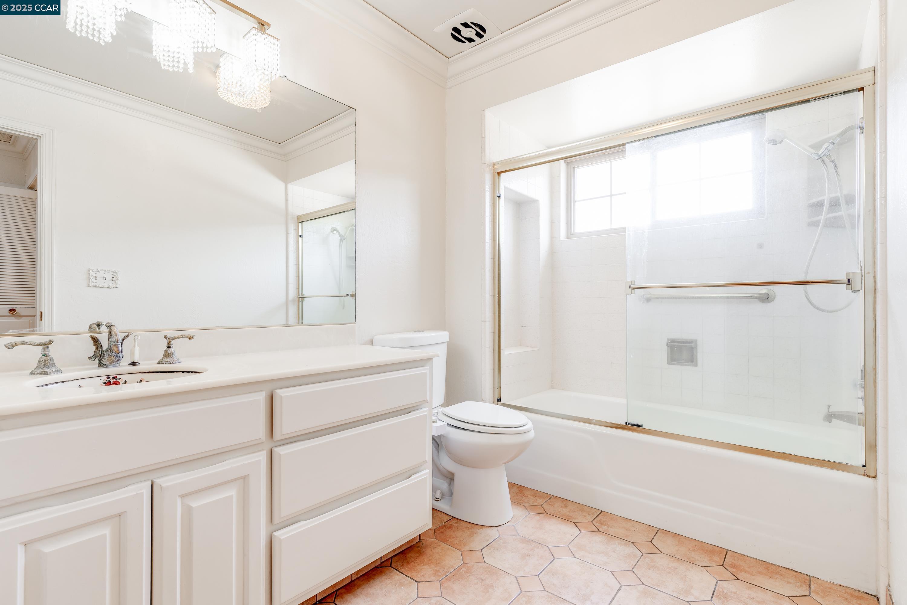 Detail Gallery Image 29 of 60 For 6180 Hillside Drive, El Sobrante,  CA 94803 - 4 Beds | 2 Baths