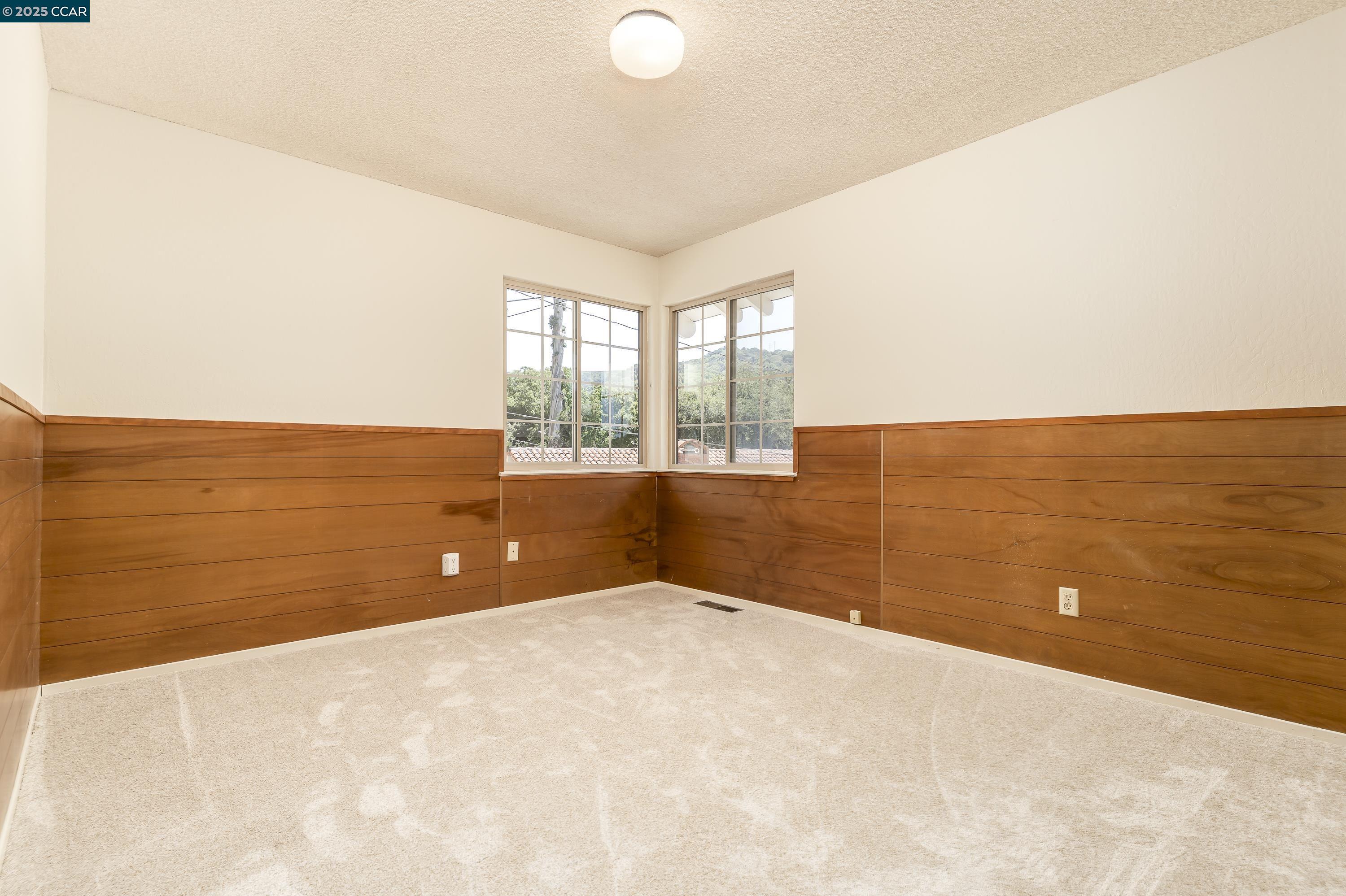 Detail Gallery Image 32 of 60 For 6180 Hillside Drive, El Sobrante,  CA 94803 - 4 Beds | 2 Baths