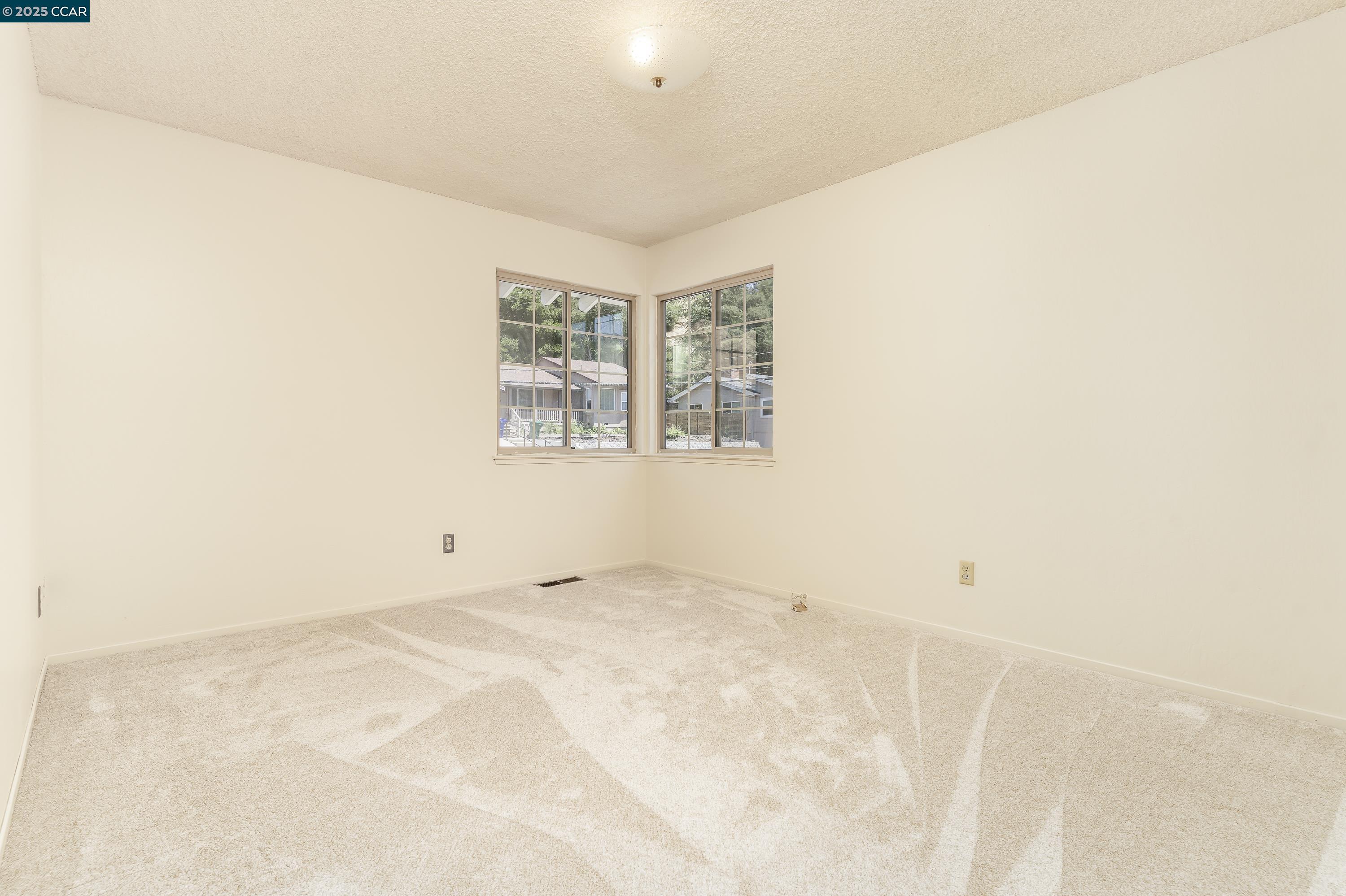 Detail Gallery Image 35 of 60 For 6180 Hillside Drive, El Sobrante,  CA 94803 - 4 Beds | 2 Baths