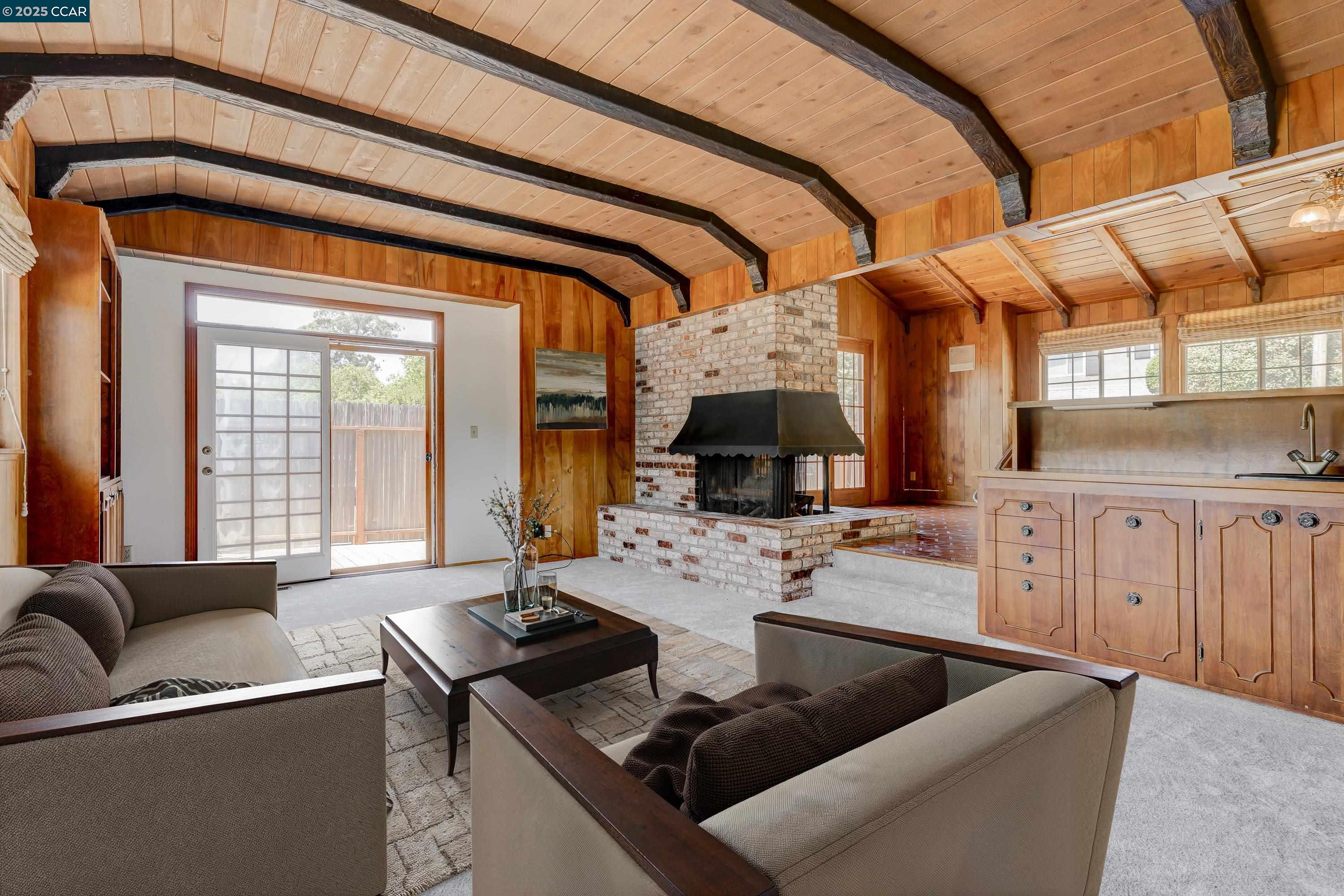 Detail Gallery Image 8 of 60 For 6180 Hillside Drive, El Sobrante,  CA 94803 - 4 Beds | 2 Baths