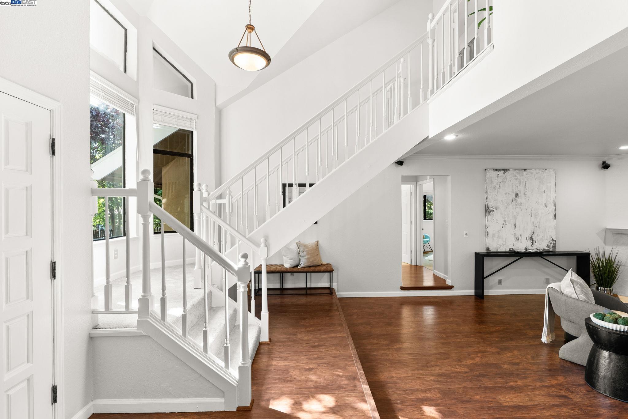Detail Gallery Image 1 of 1 For 24288 Stacey Ln, Hayward,  CA 94541 - 3 Beds | 2/1 Baths