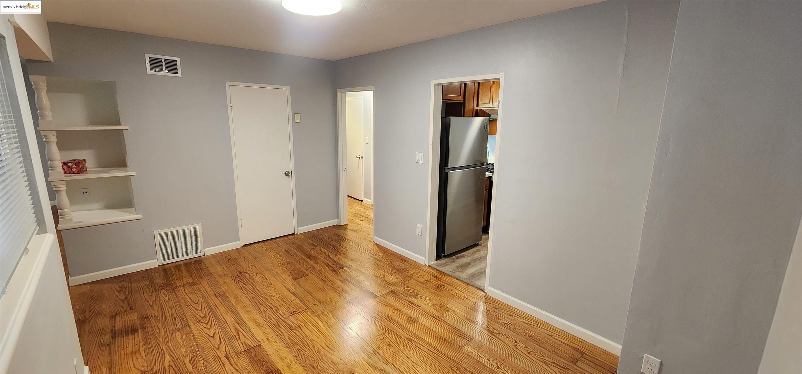 3009 Park Blvd # 1, Oakland, California 94610, 2 Bedrooms Bedrooms, 5 Rooms Rooms,1 BathroomBathrooms,Residential Lease,For Rent,3009 Park Blvd # 1,41101931