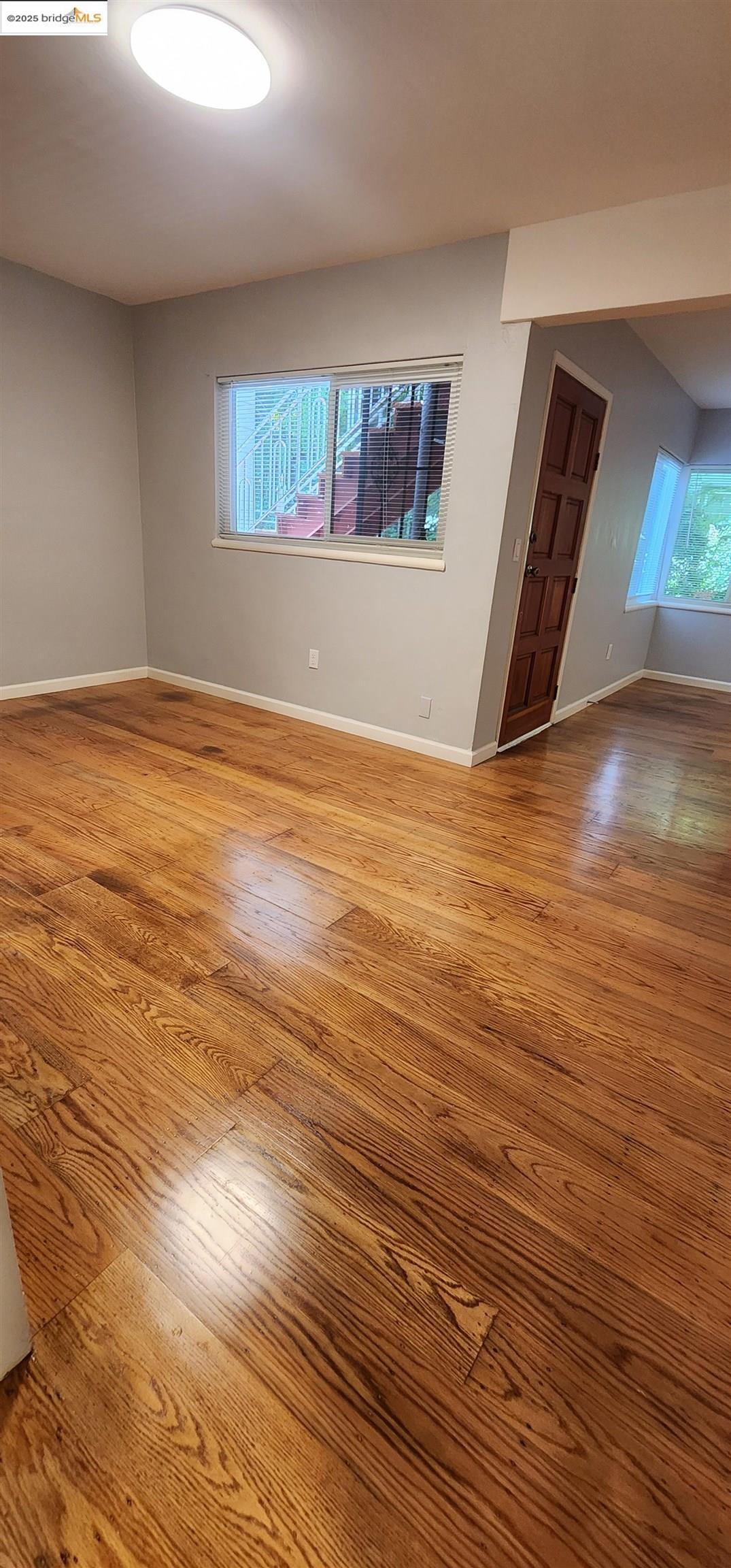 3009 Park Blvd # 1, Oakland, California 94610, 2 Bedrooms Bedrooms, 5 Rooms Rooms,1 BathroomBathrooms,Residential Lease,For Rent,3009 Park Blvd # 1,41101931
