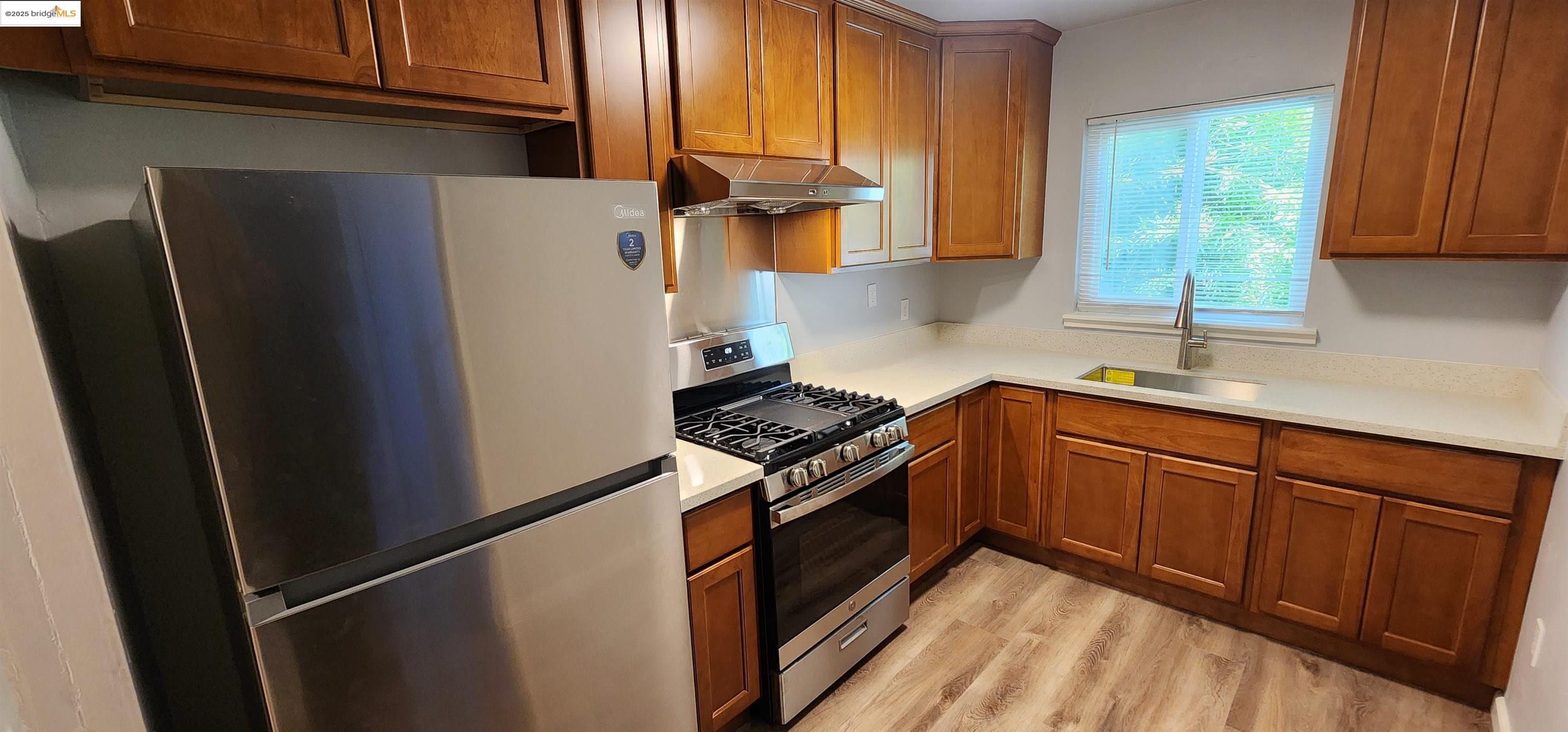 3009 Park Blvd # 1, Oakland, California 94610, 2 Bedrooms Bedrooms, 5 Rooms Rooms,1 BathroomBathrooms,Residential Lease,For Rent,3009 Park Blvd # 1,41101931