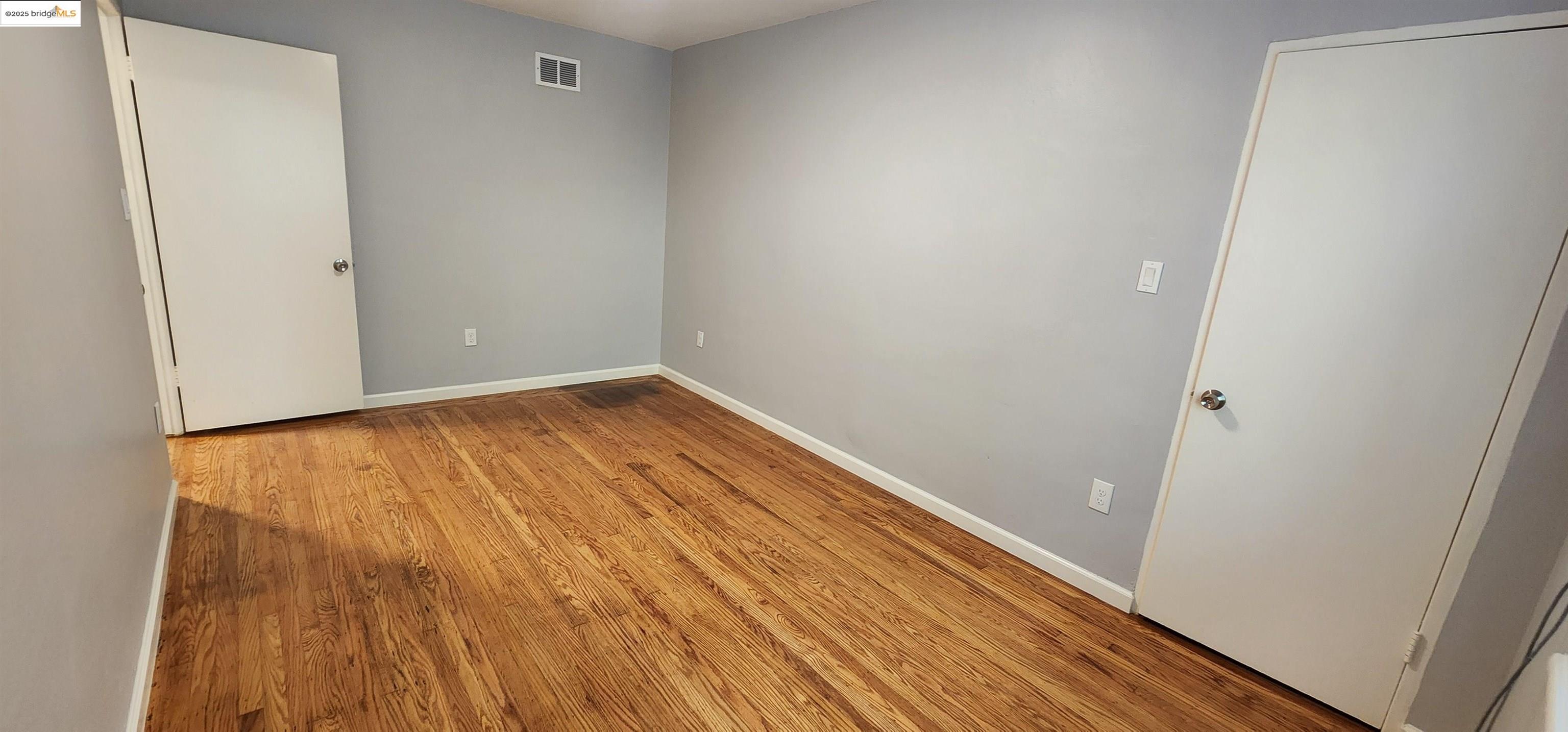 3009 Park Blvd # 1, Oakland, California 94610, 2 Bedrooms Bedrooms, 5 Rooms Rooms,1 BathroomBathrooms,Residential Lease,For Rent,3009 Park Blvd # 1,41101931