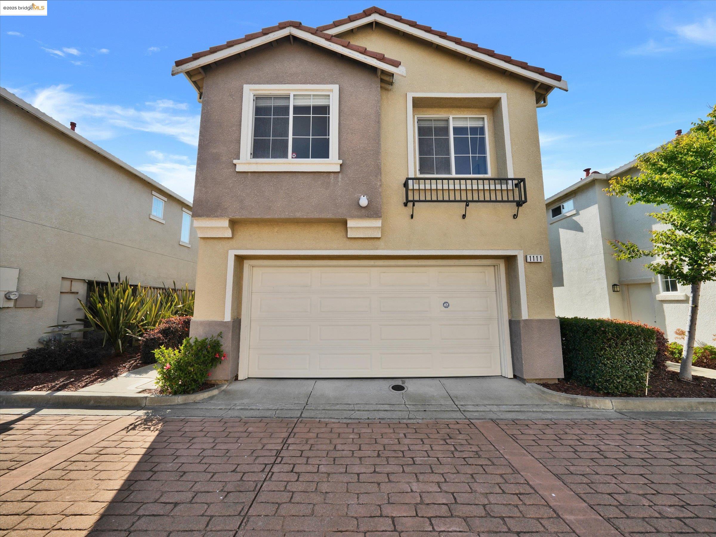 Detail Gallery Image 1 of 32 For 1111 Greystone Ct, Richmond,  CA 94806 - 3 Beds | 2/1 Baths