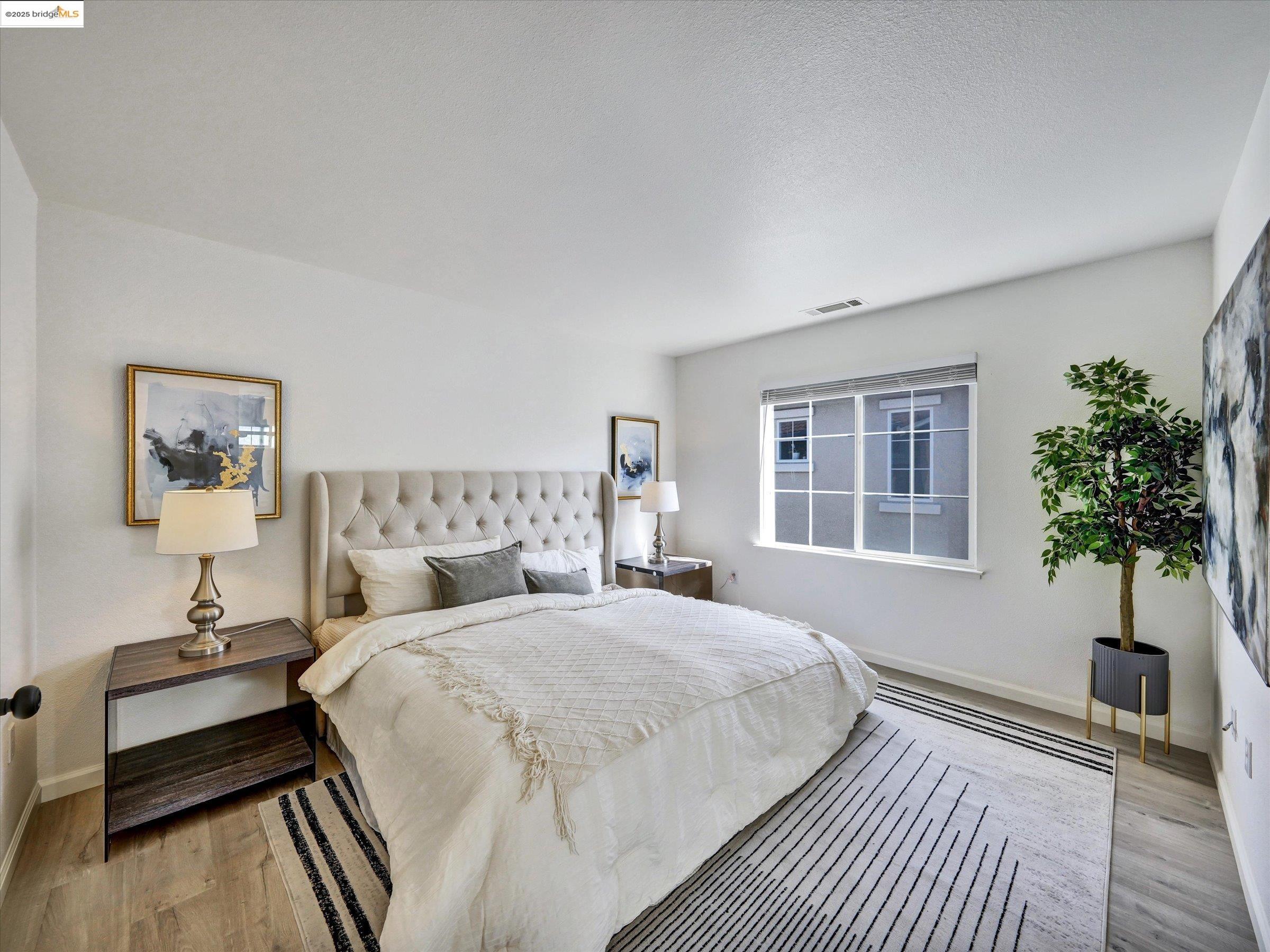 Detail Gallery Image 17 of 32 For 1111 Greystone Ct, Richmond,  CA 94806 - 3 Beds | 2/1 Baths