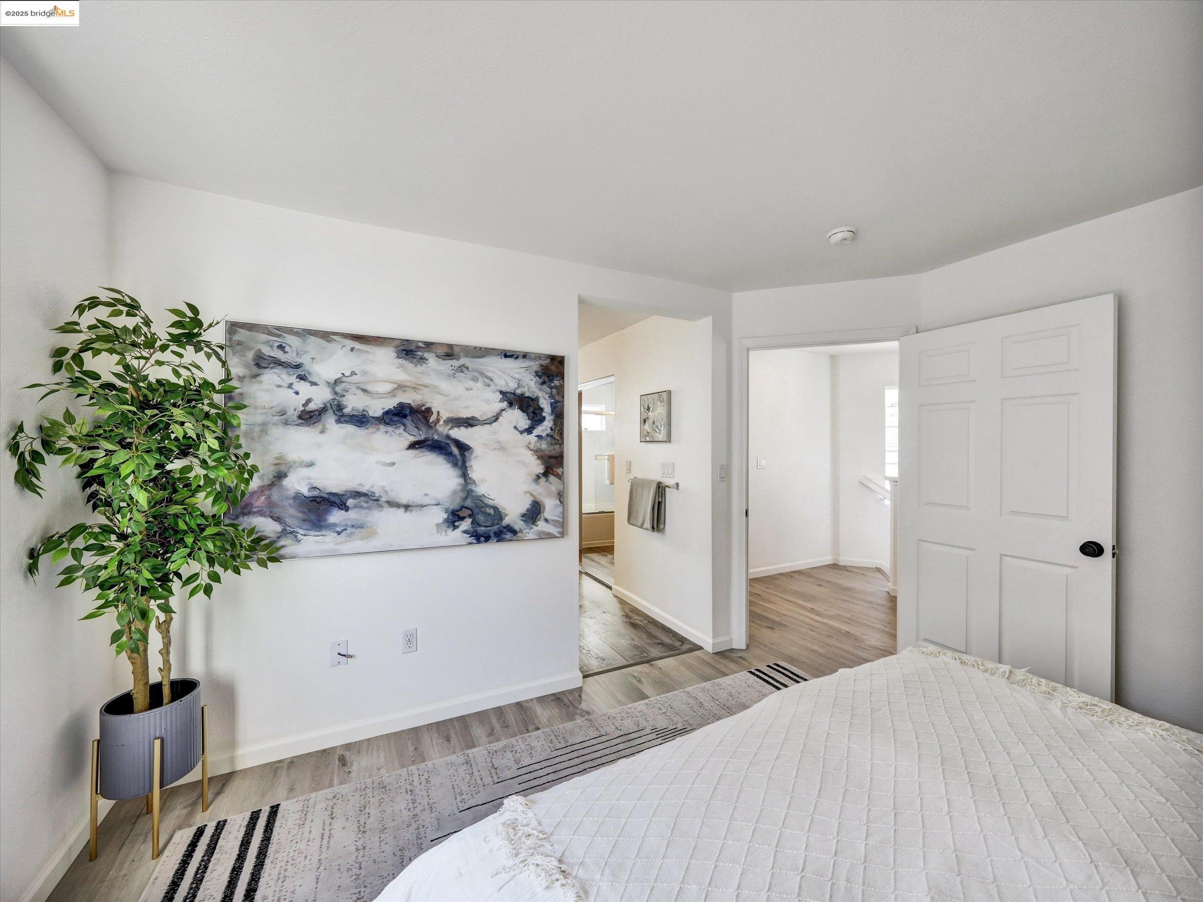 Detail Gallery Image 18 of 32 For 1111 Greystone Ct, Richmond,  CA 94806 - 3 Beds | 2/1 Baths