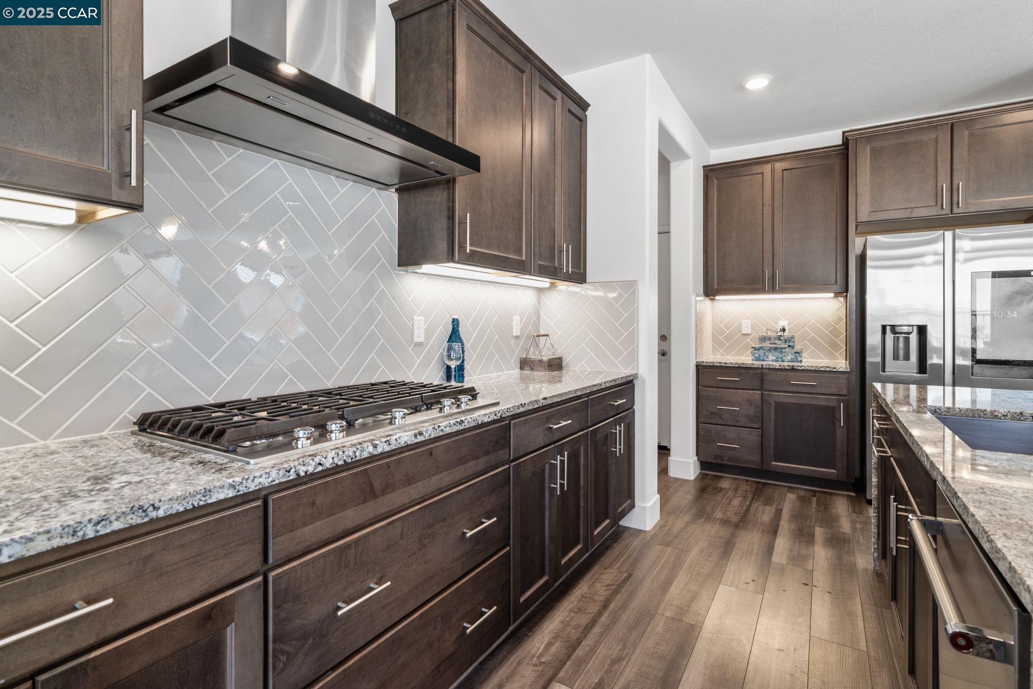 Detail Gallery Image 21 of 58 For 3386 Hatteras Ct, Lathrop,  CA 95330 - 5 Beds | 3/1 Baths