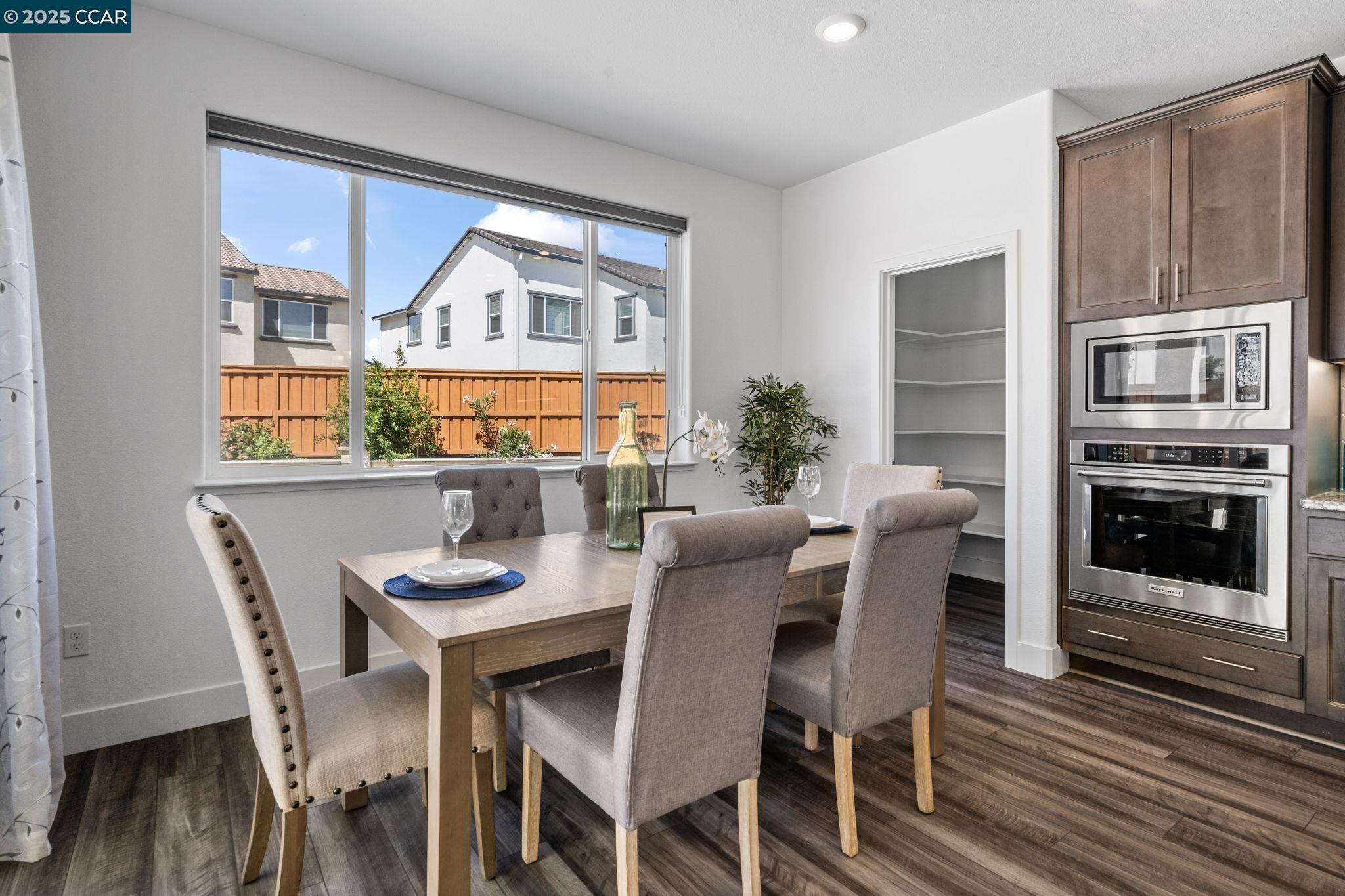 Detail Gallery Image 23 of 58 For 3386 Hatteras Ct, Lathrop,  CA 95330 - 5 Beds | 3/1 Baths