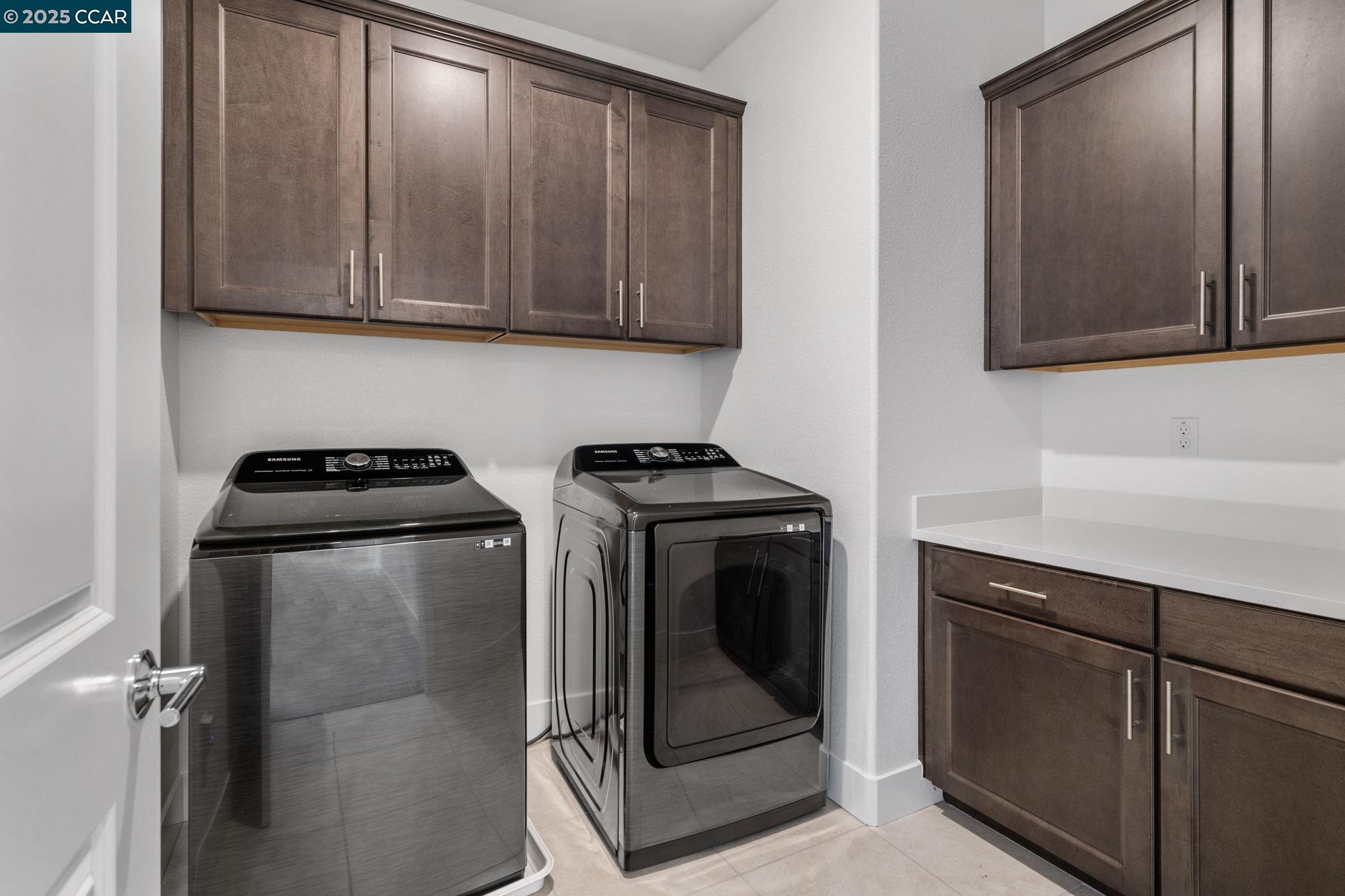 Detail Gallery Image 40 of 58 For 3386 Hatteras Ct, Lathrop,  CA 95330 - 5 Beds | 3/1 Baths