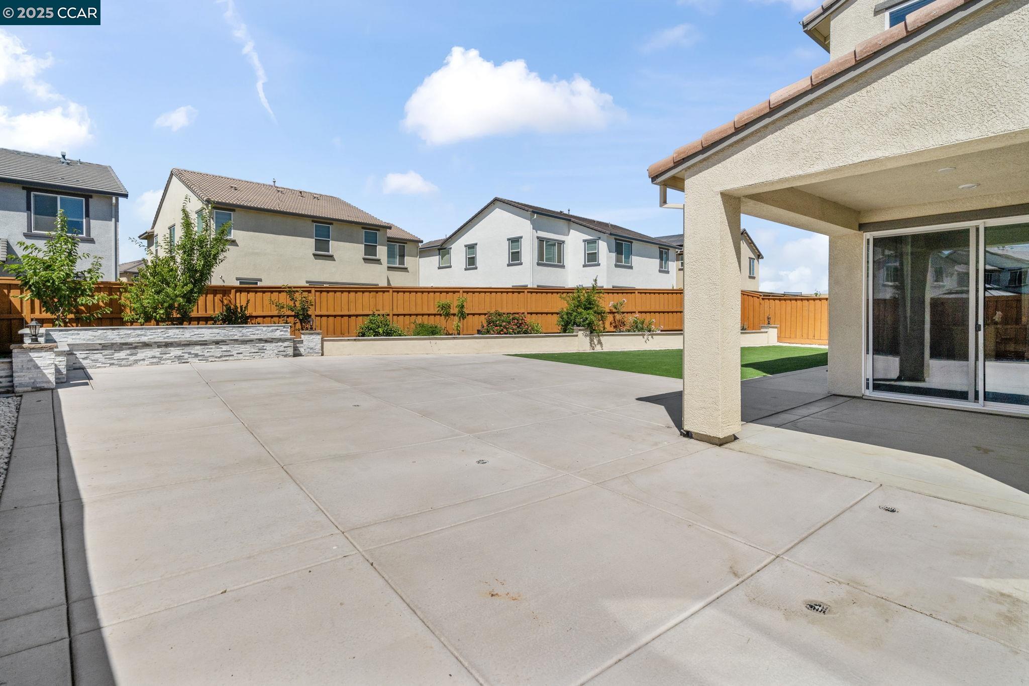 Detail Gallery Image 42 of 58 For 3386 Hatteras Ct, Lathrop,  CA 95330 - 5 Beds | 3/1 Baths