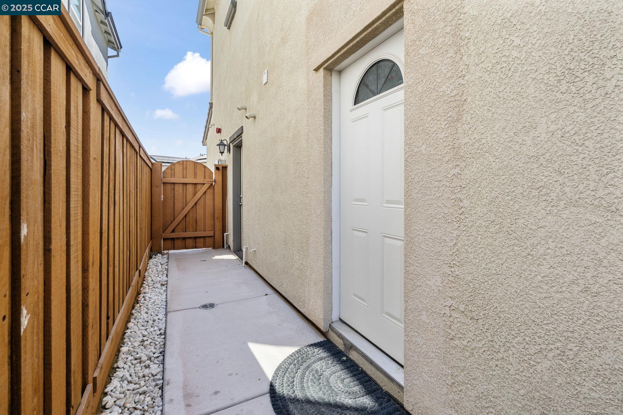 Detail Gallery Image 45 of 58 For 3386 Hatteras Ct, Lathrop,  CA 95330 - 5 Beds | 3/1 Baths