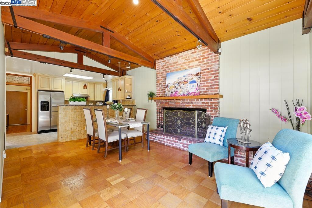 Detail Gallery Image 18 of 39 For 3741 Keller Ave, Oakland,  CA 94605 - 2 Beds | 1 Baths