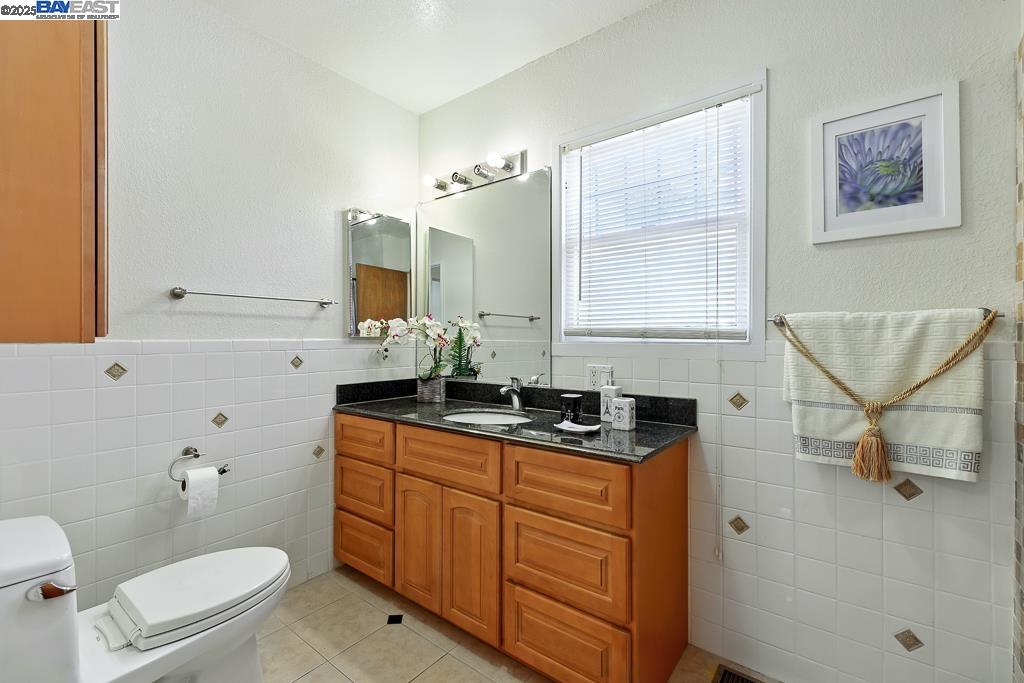 Detail Gallery Image 21 of 39 For 3741 Keller Ave, Oakland,  CA 94605 - 2 Beds | 1 Baths